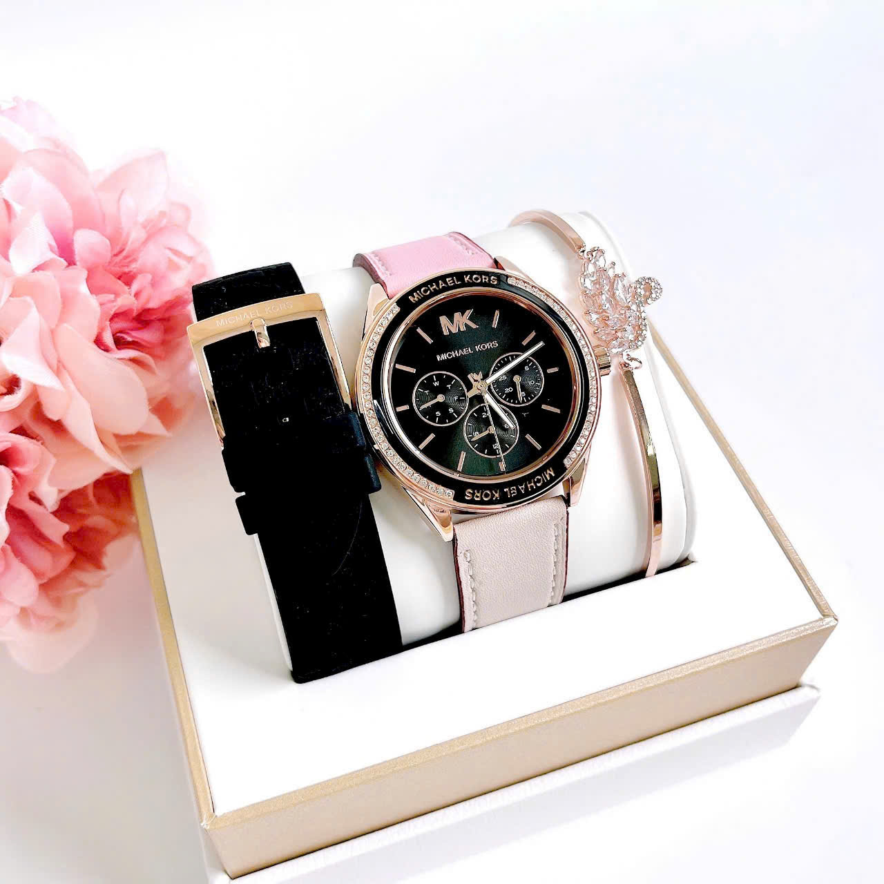 Đồng hồ đeo tay MK nữ Michael Kors Quartz Black Silicon Strap Women s Watch MK6944 4