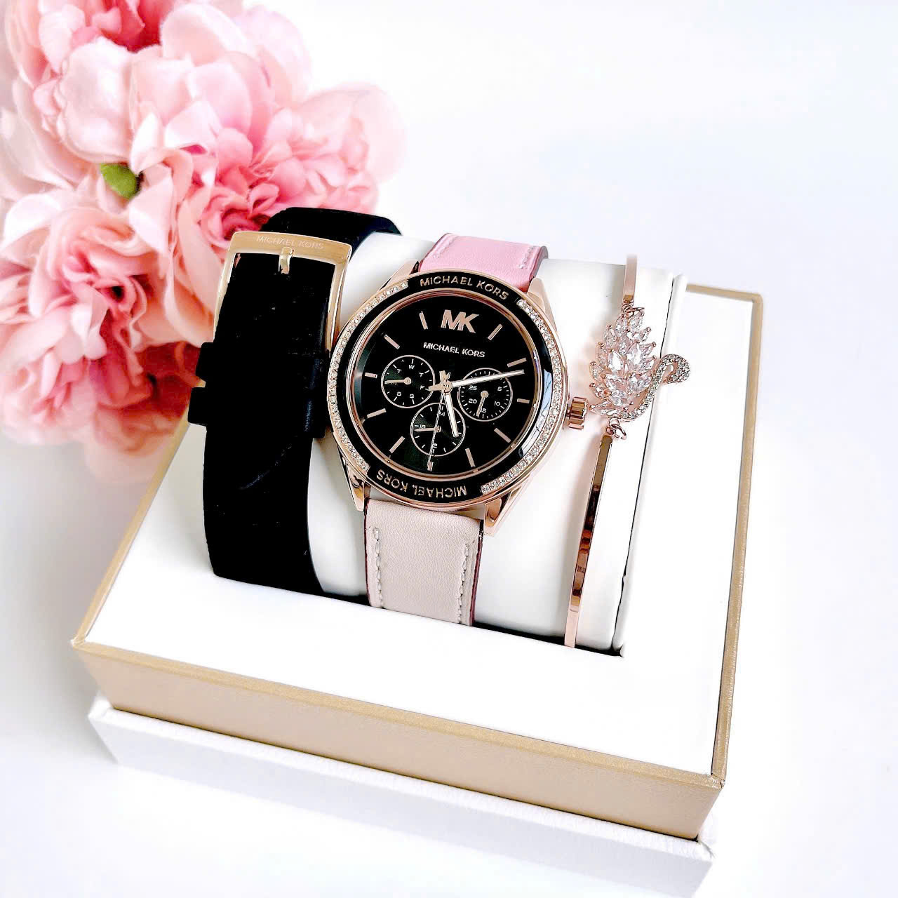 Đồng hồ đeo tay MK nữ Michael Kors Quartz Black Silicon Strap Women s Watch MK6944 6