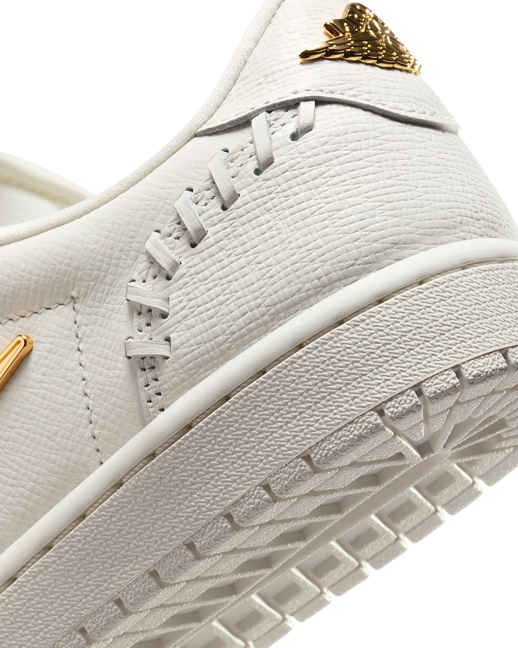 Giày thể thao Nike nữ Air Jordan 1 Low Method of Make Womens Shoes Sail Metallic Gold FN5032-100 4