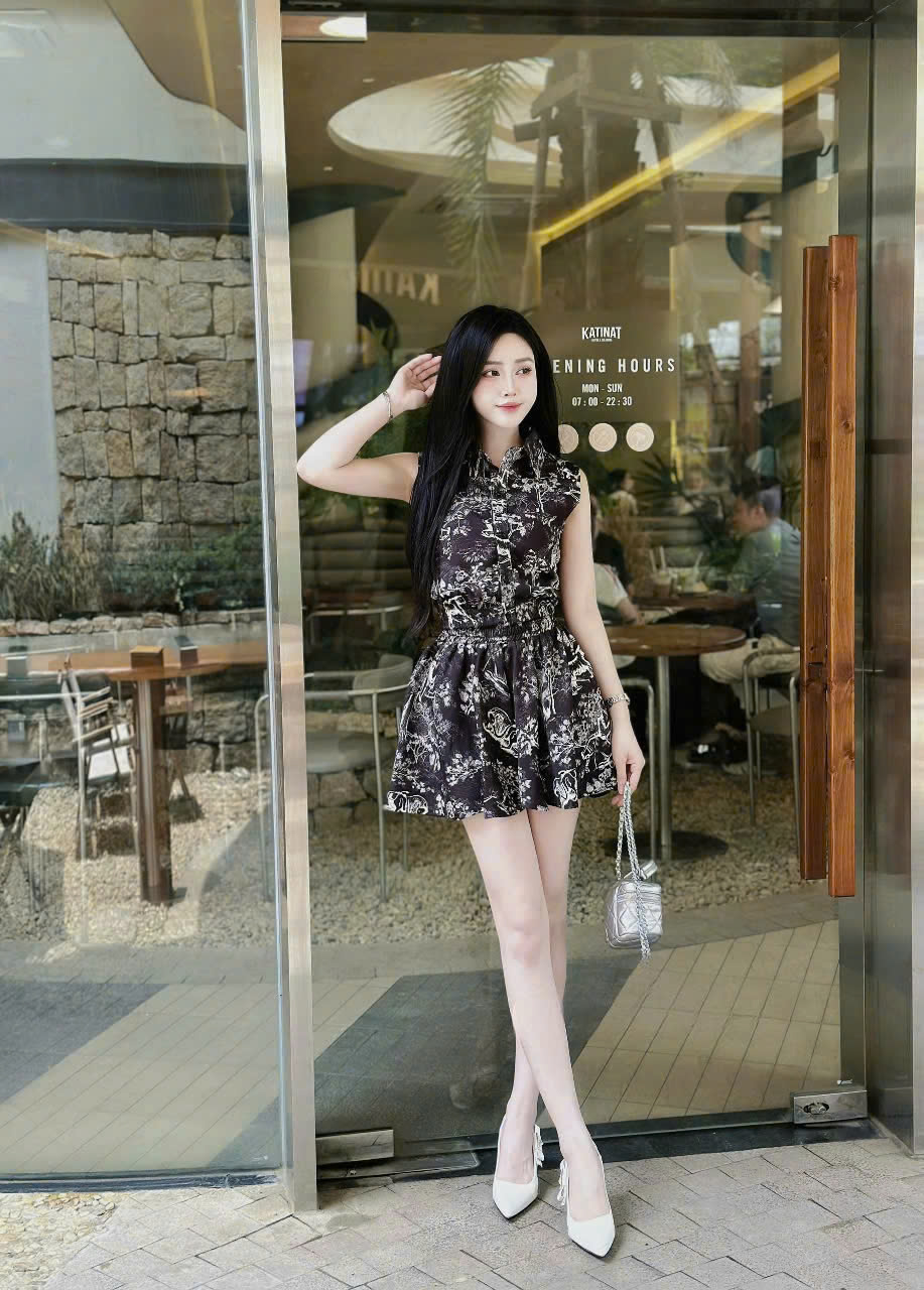 Combo áo váy xòe ngắn Dior 8