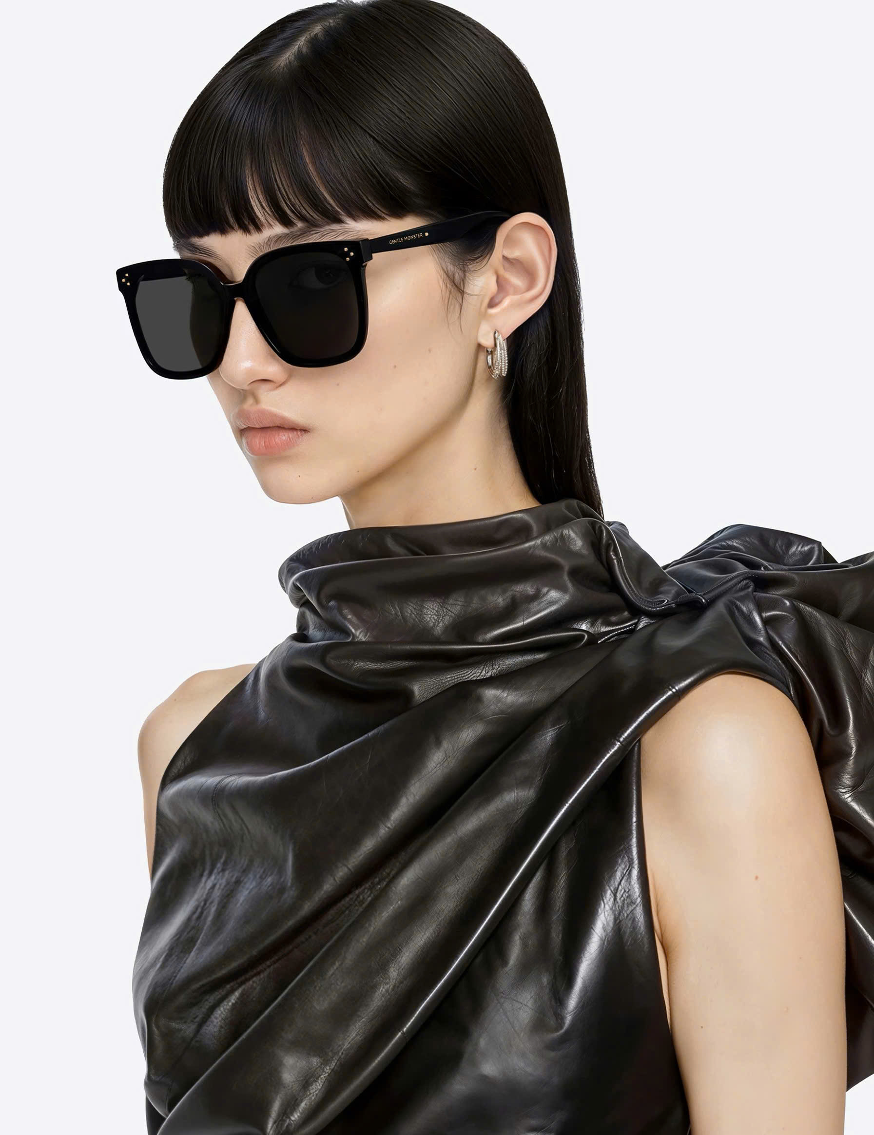 Mắt kính Gentle Monster Her 01 Oversized Square Flatbar Frame 10
