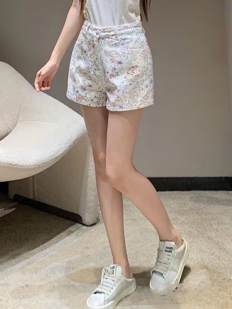 Quần short nữ thời trang Chanel họa tiết limited 1