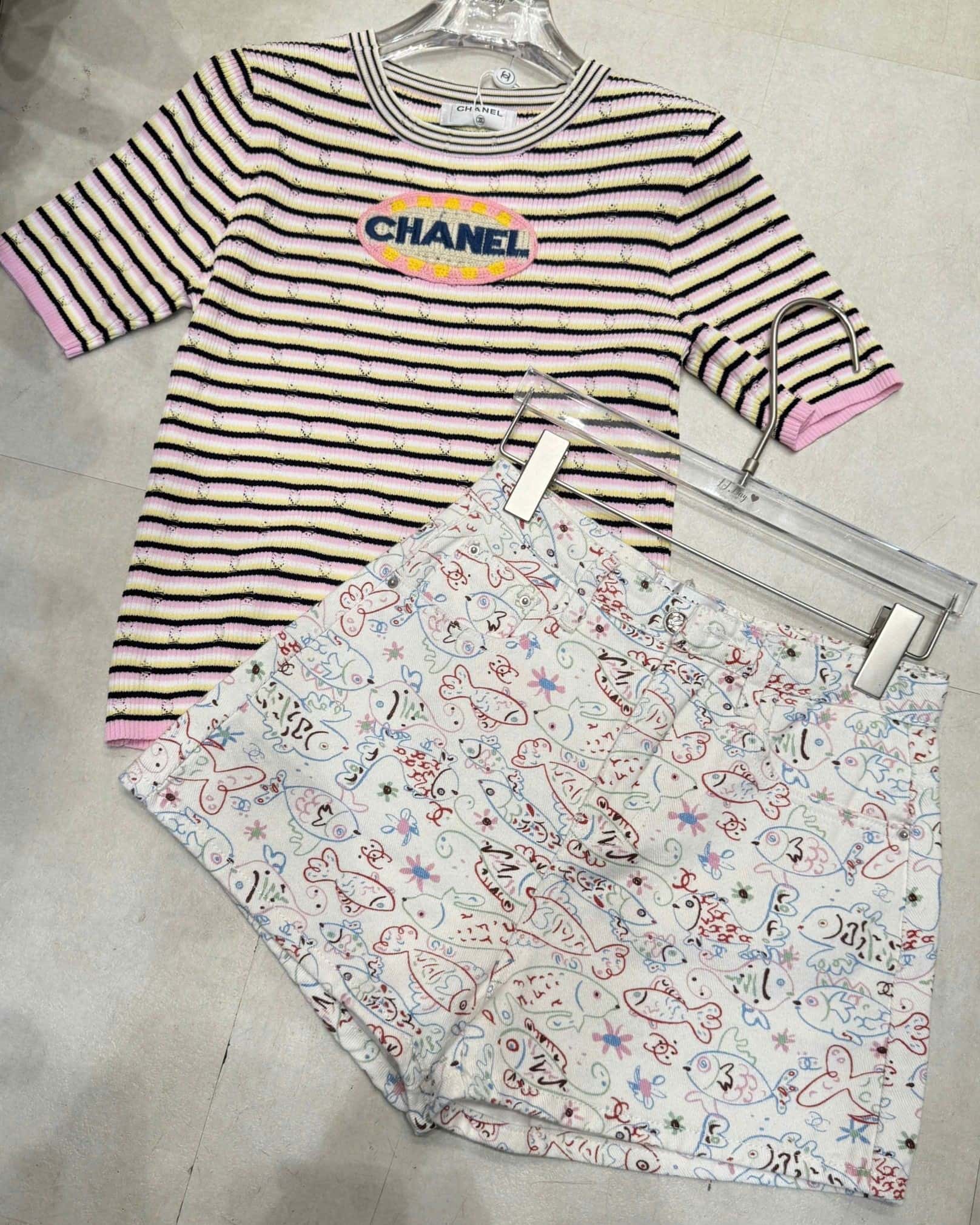 Quần short nữ thời trang Chanel họa tiết limited 2