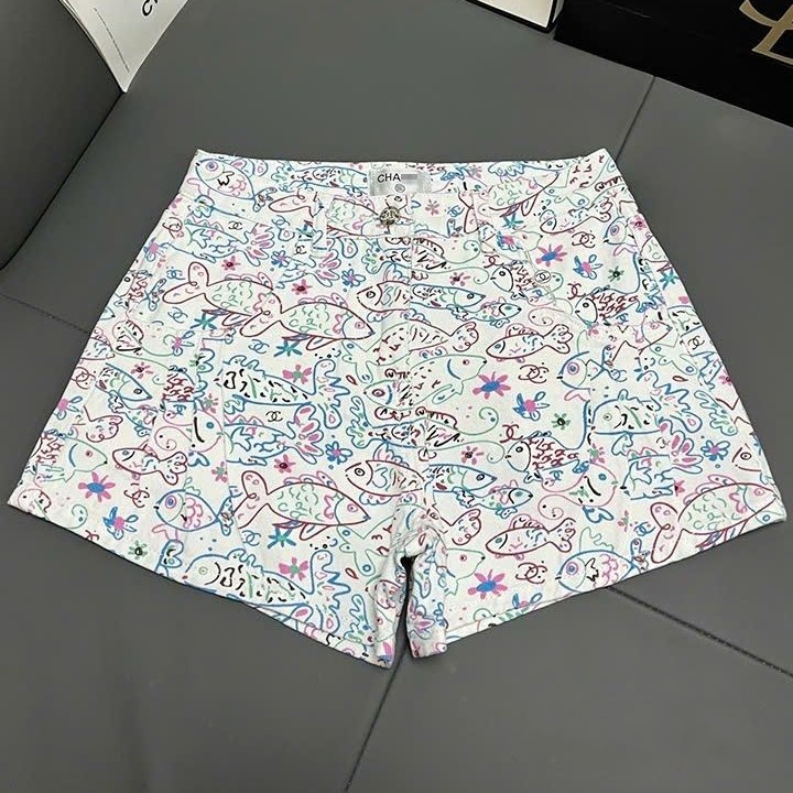 Quần short nữ thời trang Chanel họa tiết limited 3