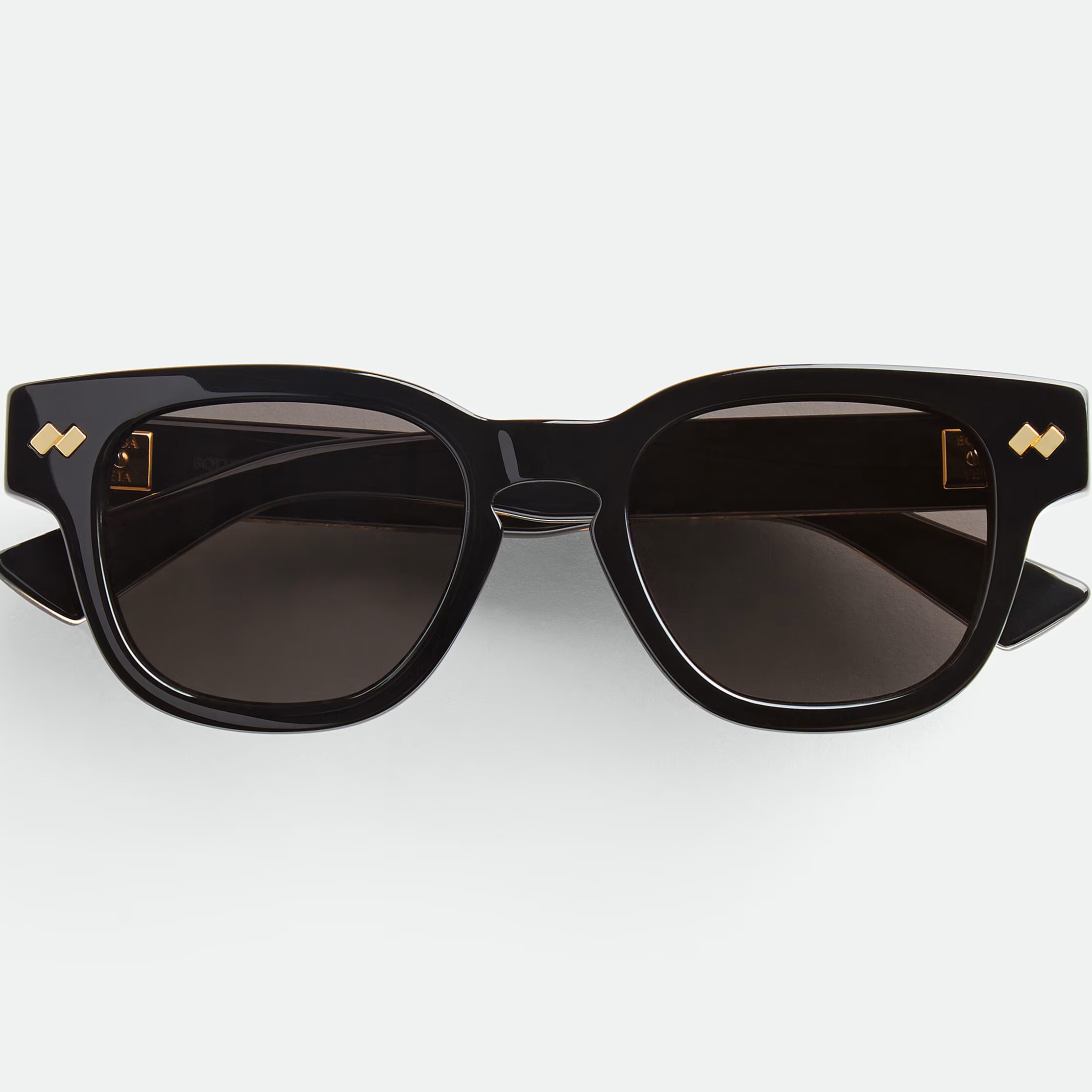 Kính mát Bottega Veneta Intrecciato Panthos Sunglasses Black BV1441S 17