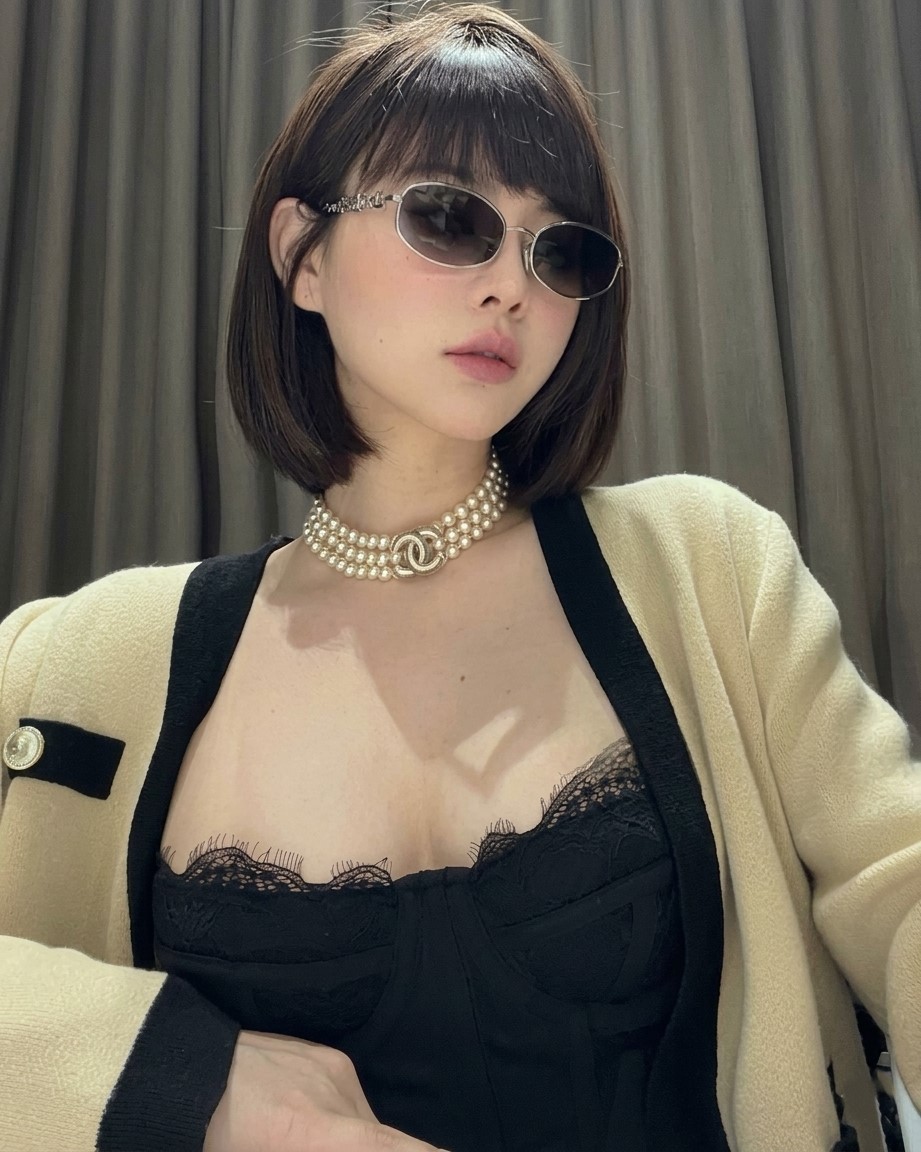 Kính mát Louis Vuitton Dáng Tròn LV Script Metal Round Sunglasses Gold 2