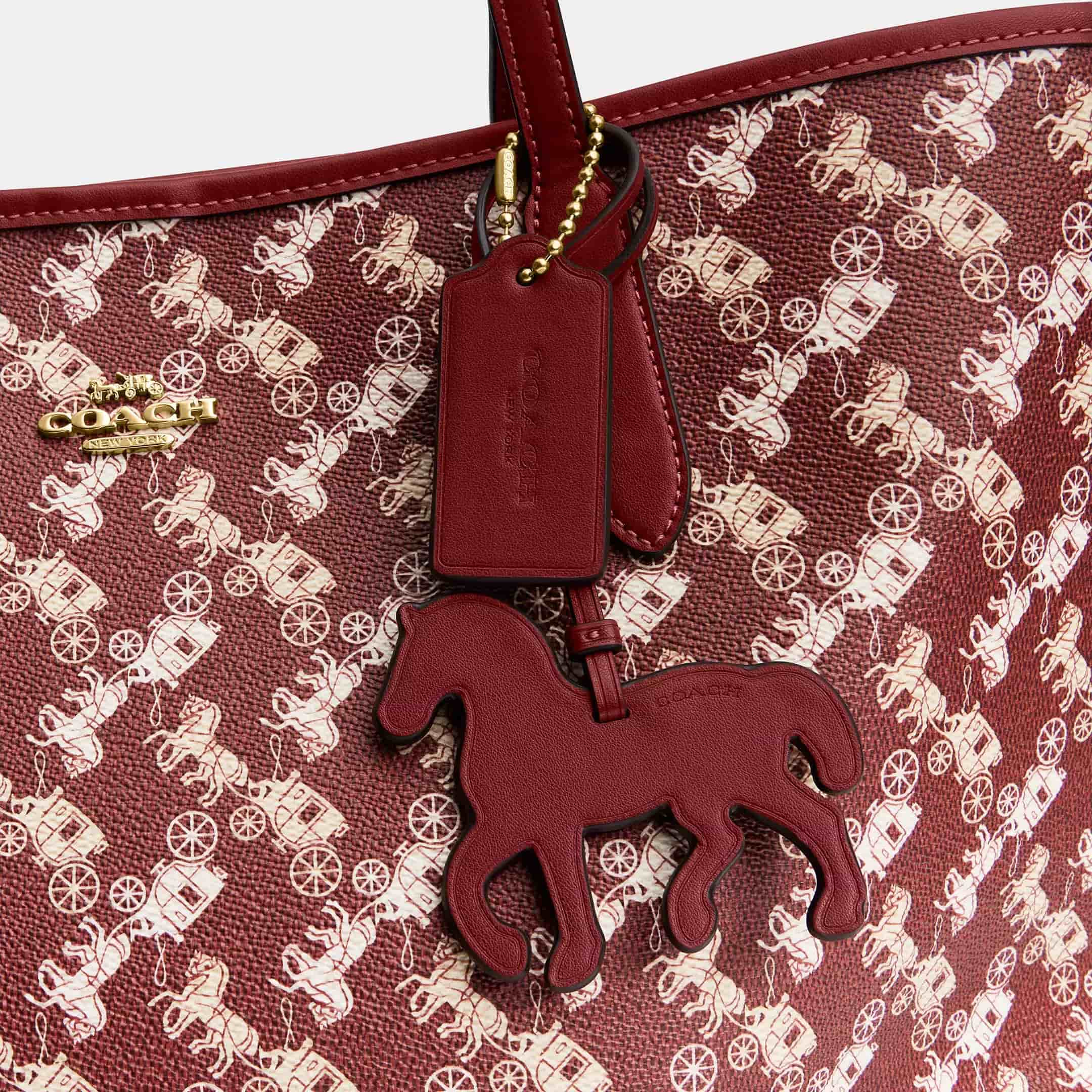 Túi xách họa tiết xe ngựa Coach City Tote Bag With Horse And Carriage Print Ruby Red Multi CDB57 1