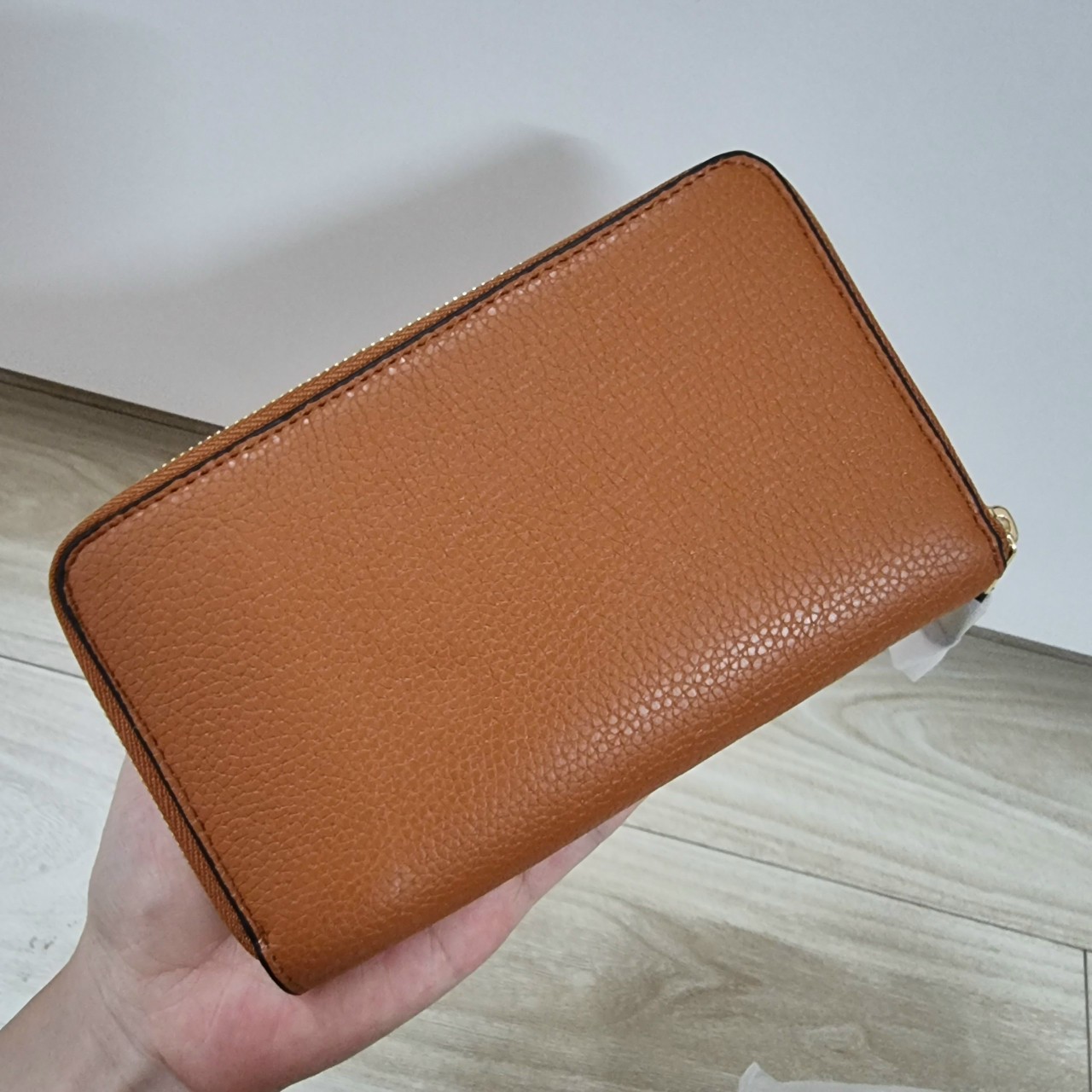 VÍ DÀI NỮ BROWN COACH MEDIUM ID ZIP WALLET WITH DIARY EMBROIDERY 4