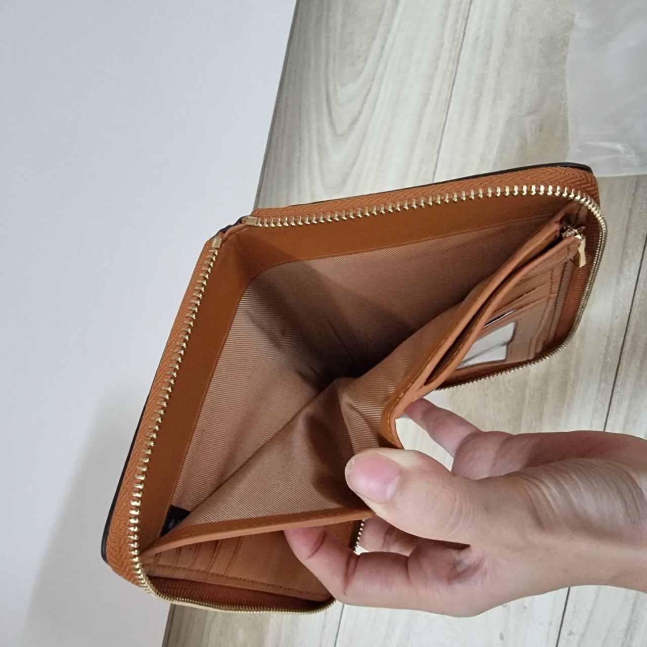 VÍ DÀI NỮ BROWN COACH MEDIUM ID ZIP WALLET WITH DIARY EMBROIDERY 6