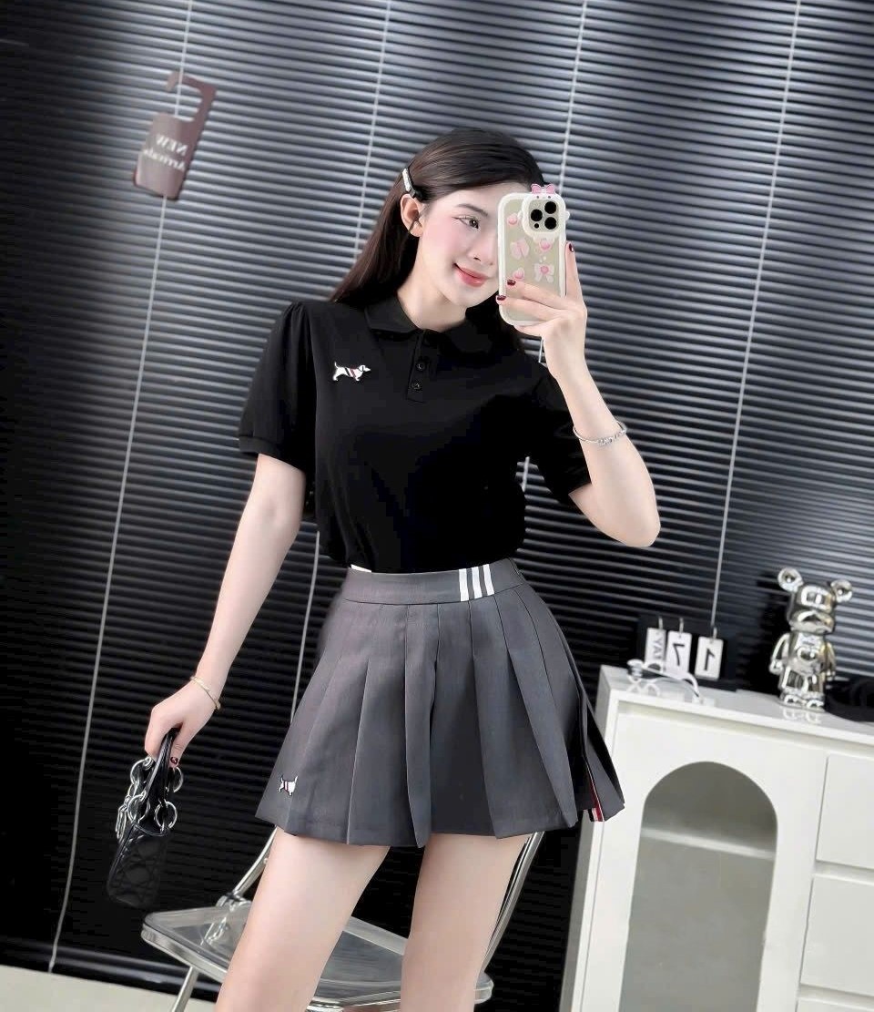 Áo thun nữ thời trang cổ bẻ Thom Browne 6