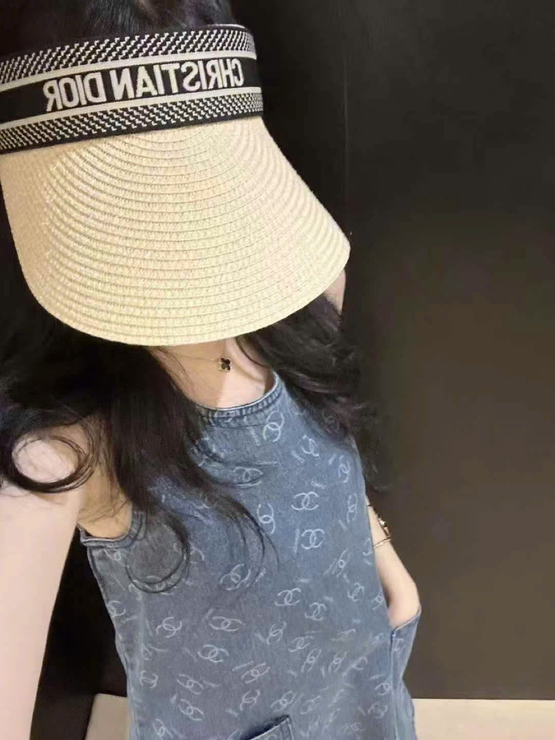 Đầm jean thời trang chanel sát nách xanh dương có túi 2