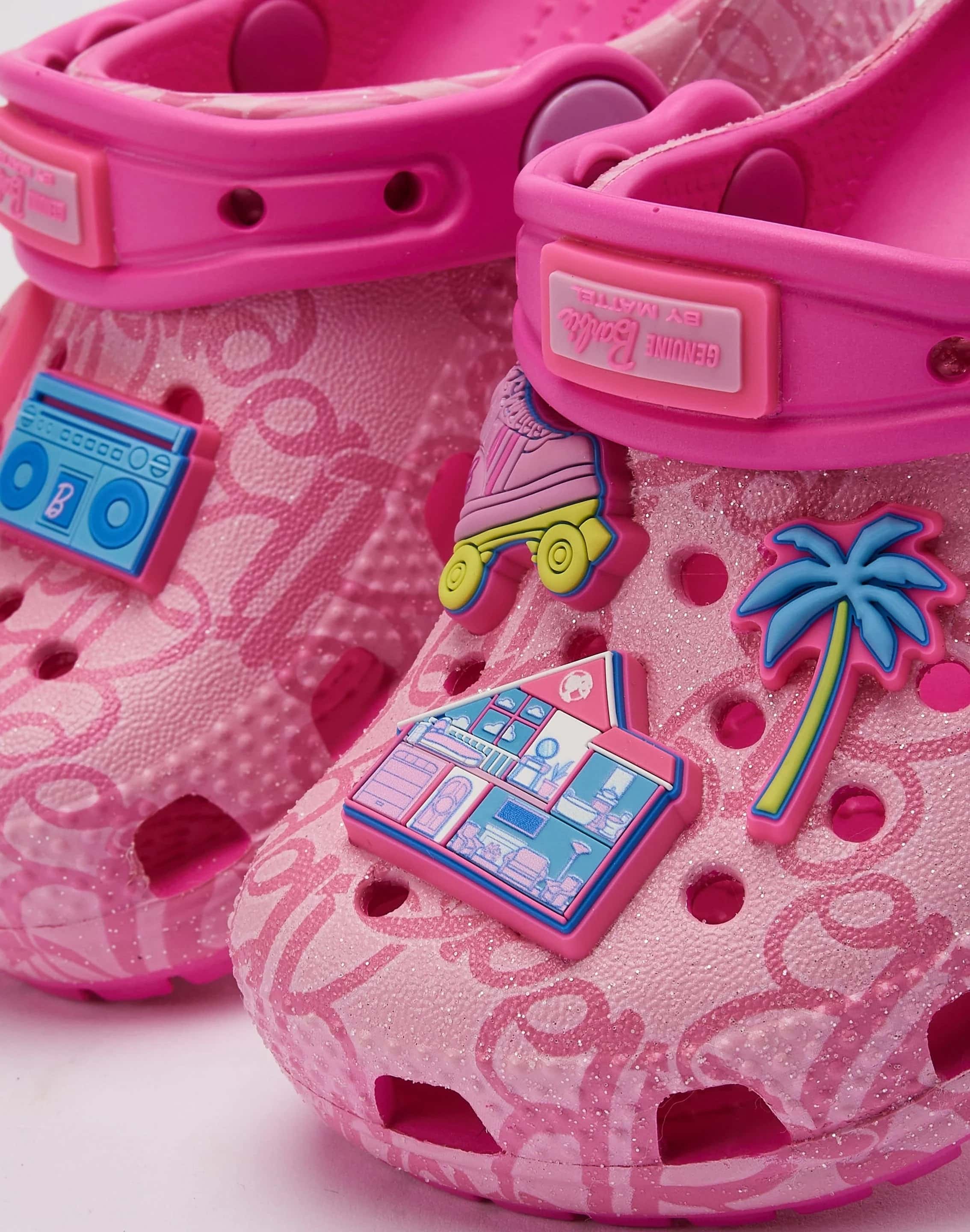 Giày sandal Crocs trẻ em Clog Toddler Classic Mattel Pink Barbie 4