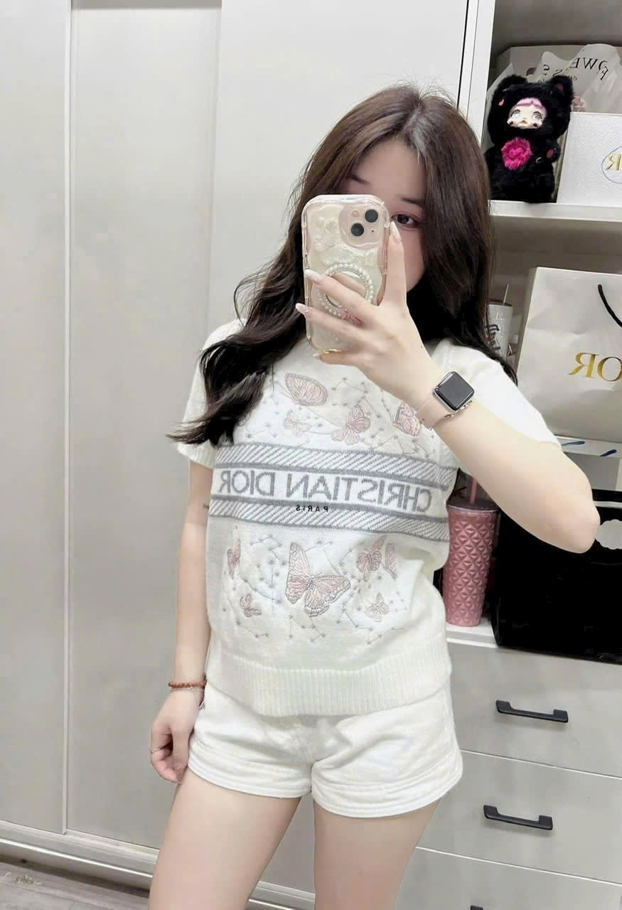Áo len trắng nữ Dior họa tiết bướm 5