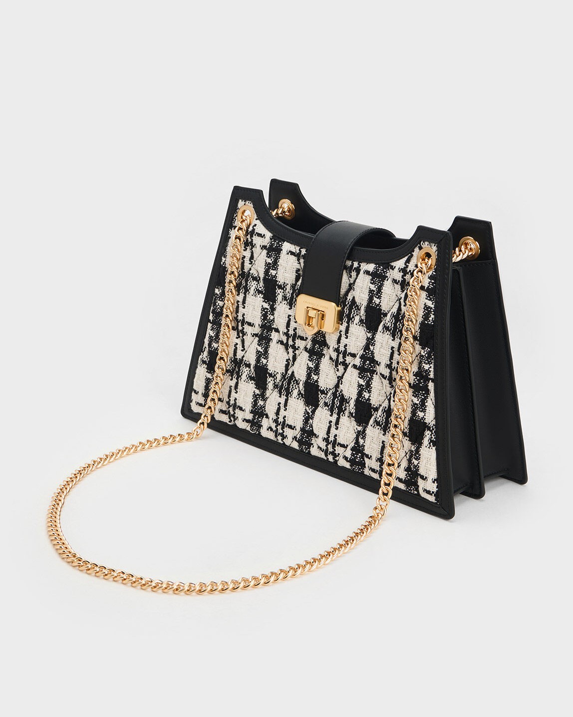 TÚI ĐEO VAI NỮ CNK CHARLES KEITH CRESSIDA QUILTED TRAPEZE CHAIN BAG CK2-30151307 4