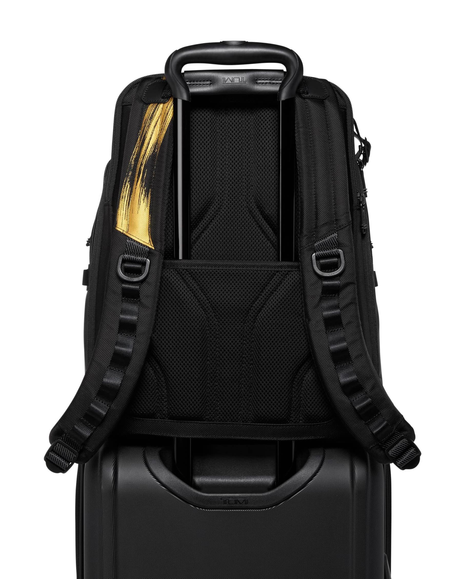 Ba lô Tumi Navigation Backpack Gold Brush Strokes 2
