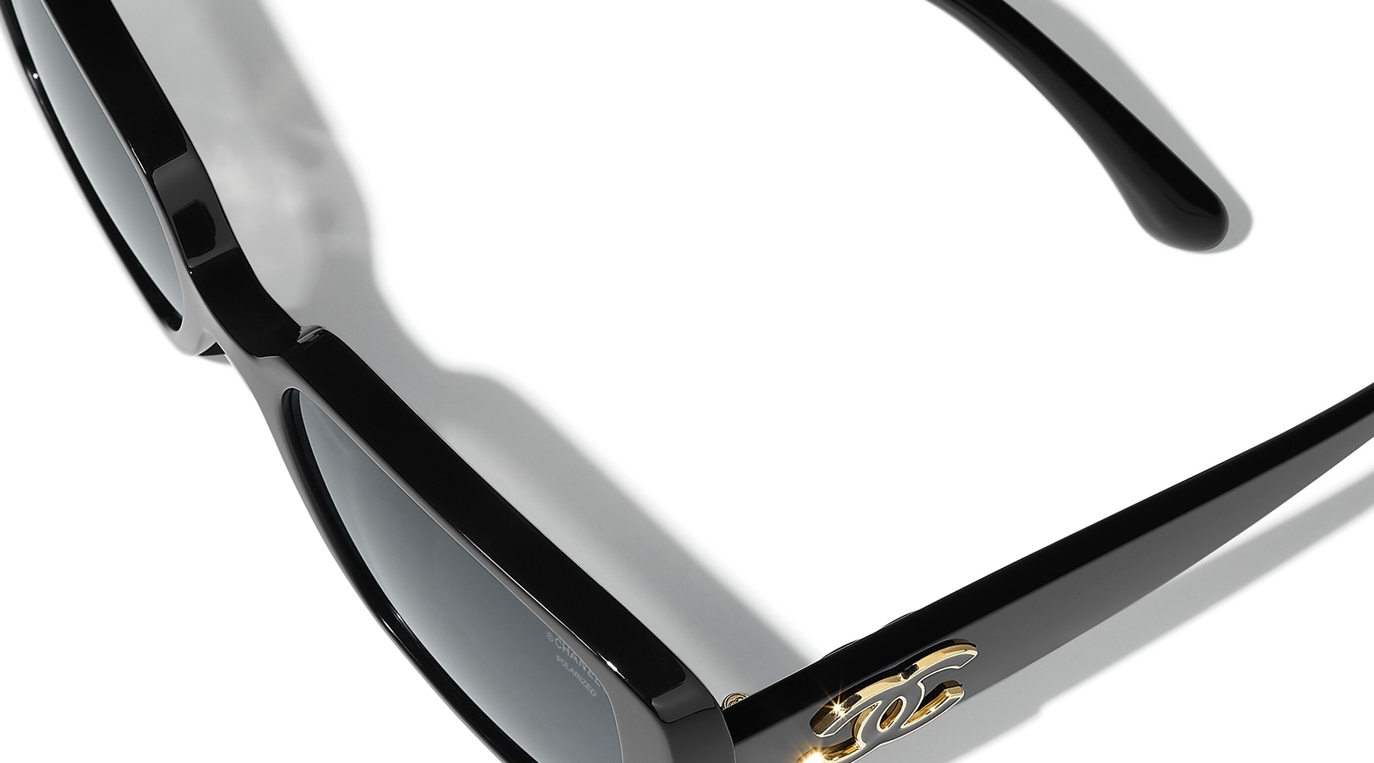 Mắt kính Chanel Square Sunglasses Black CH5541 2