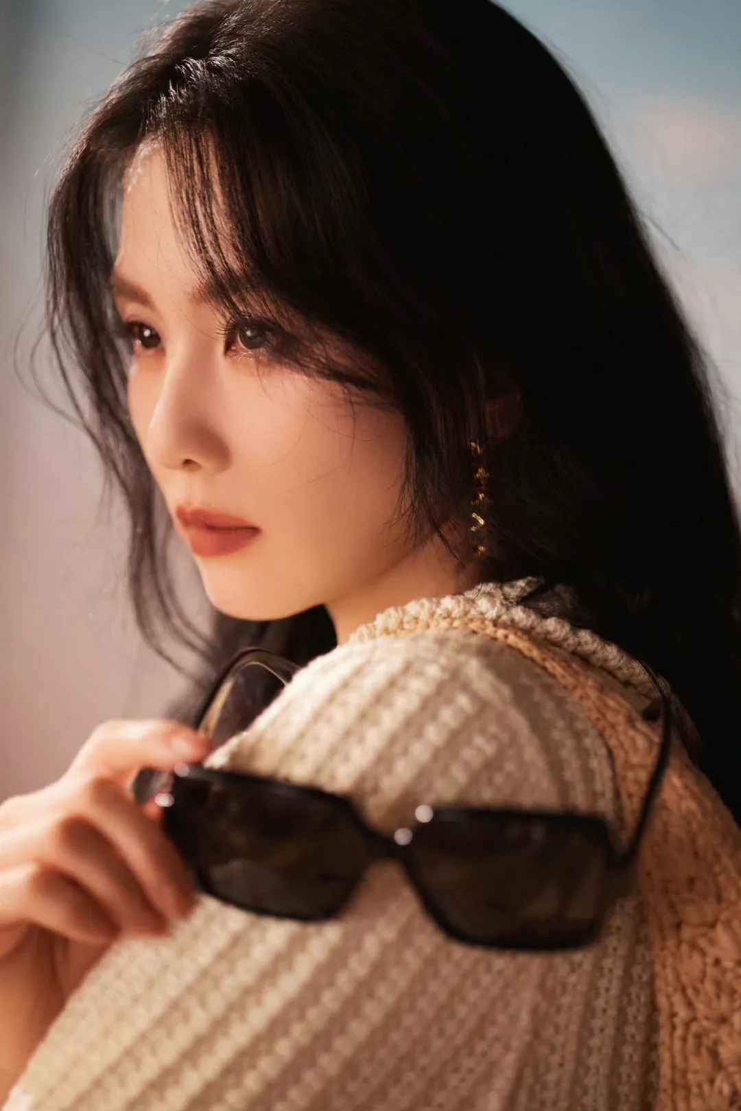 Kính mát Celine Triomphe 16 sunglasses in Acetate Black 8
