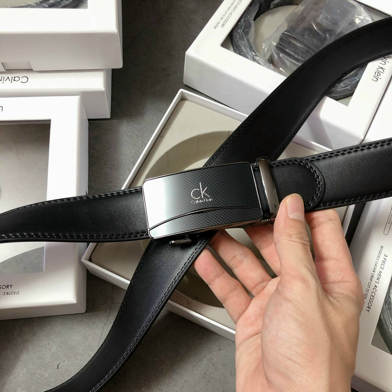 DÂY NỊT NAM CALVIN KLEIN 1