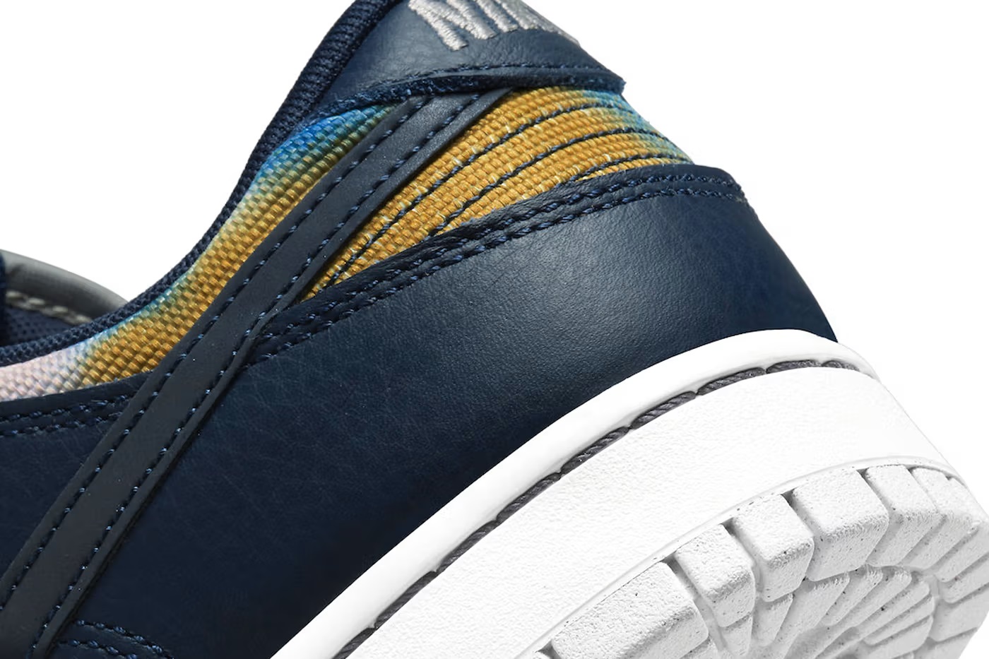 Giày thể thao Nike Dunk Low Graffiti Surfaces in an Alternate Navy Colorway DM0108-400 1