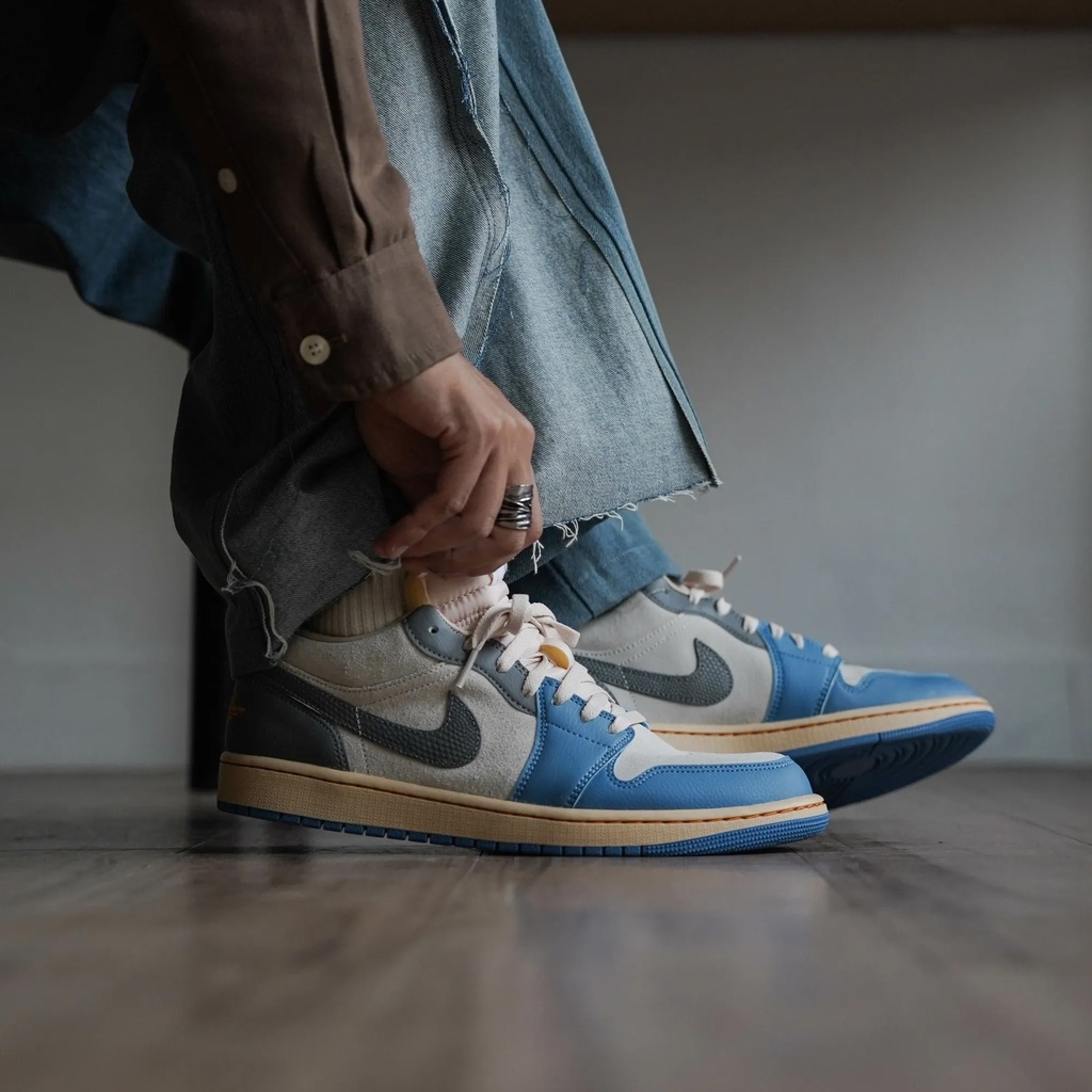 Giày thể thao Nike Air Jordan 1 Low Tokyo 96 DZ5376-469 6