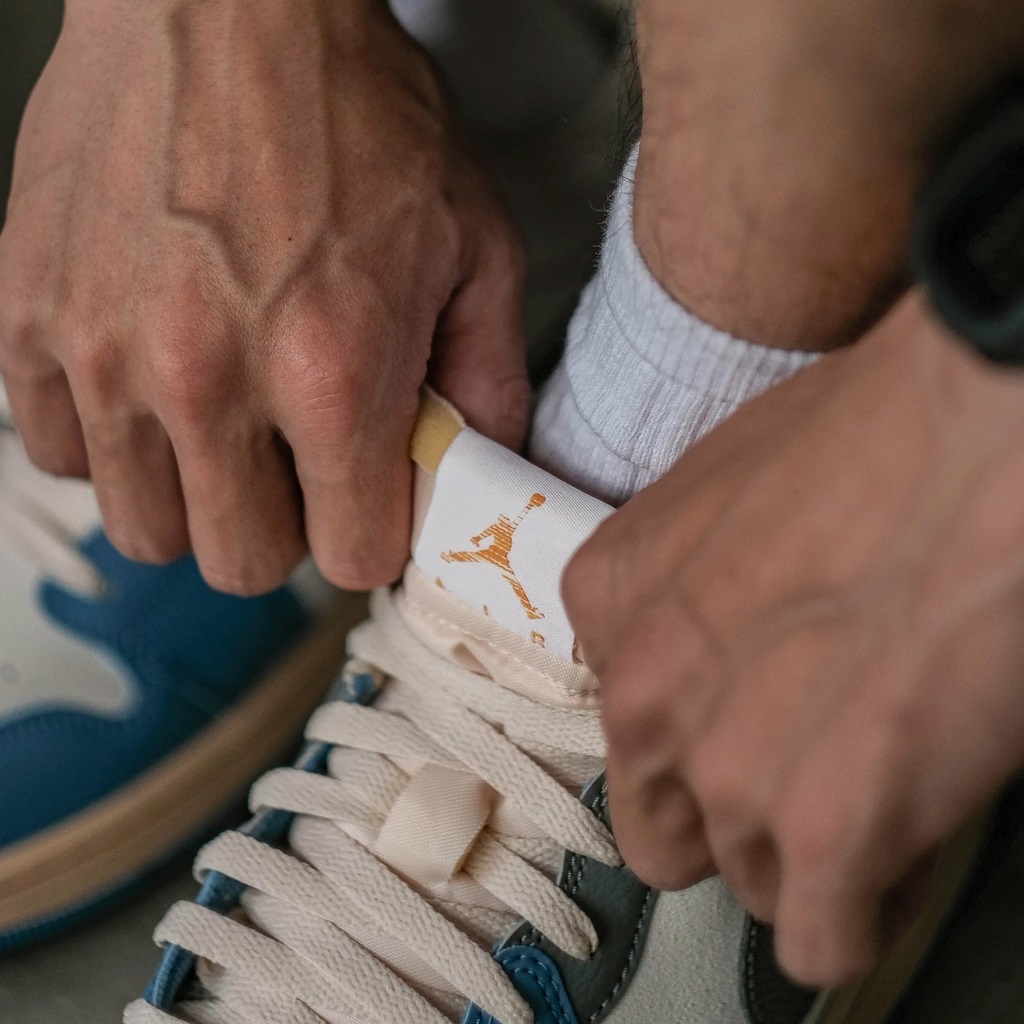 Giày thể thao Nike Air Jordan 1 Low Tokyo 96 DZ5376-469 11