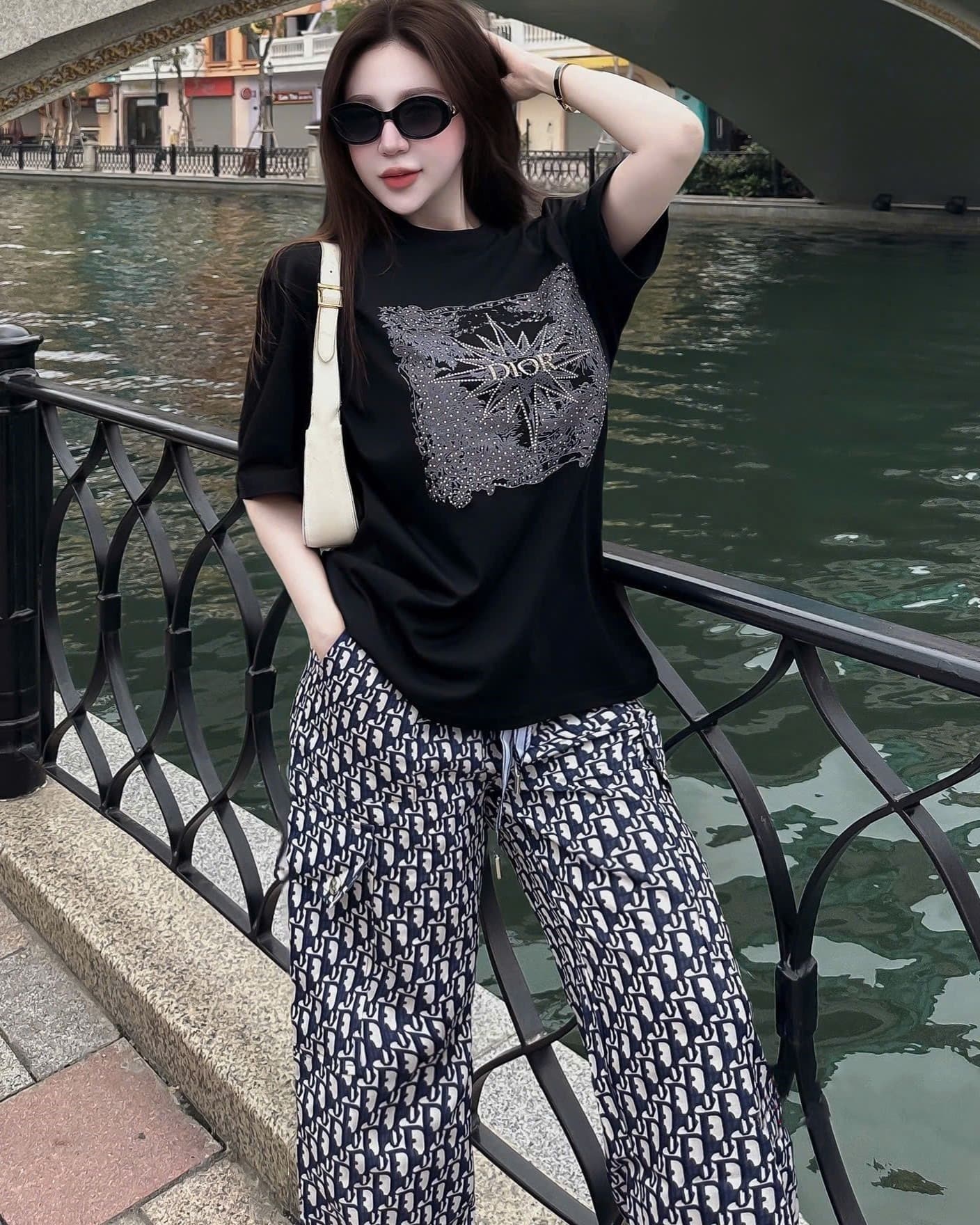 Combo áo thun nữ quần dài in họa tiết thời trang Dior 4