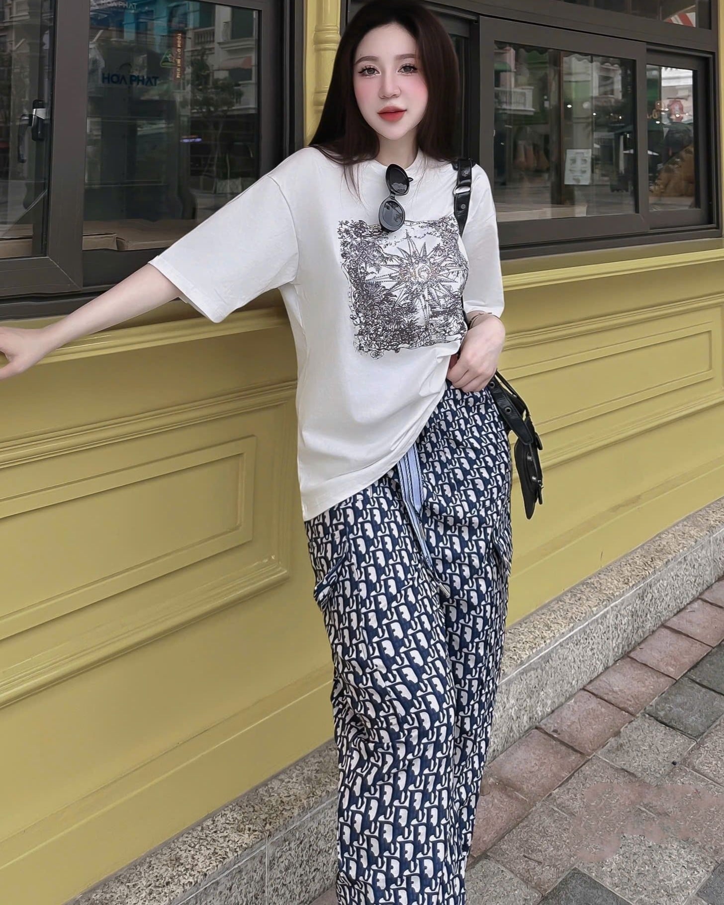 Combo áo thun nữ quần dài in họa tiết thời trang Dior 9