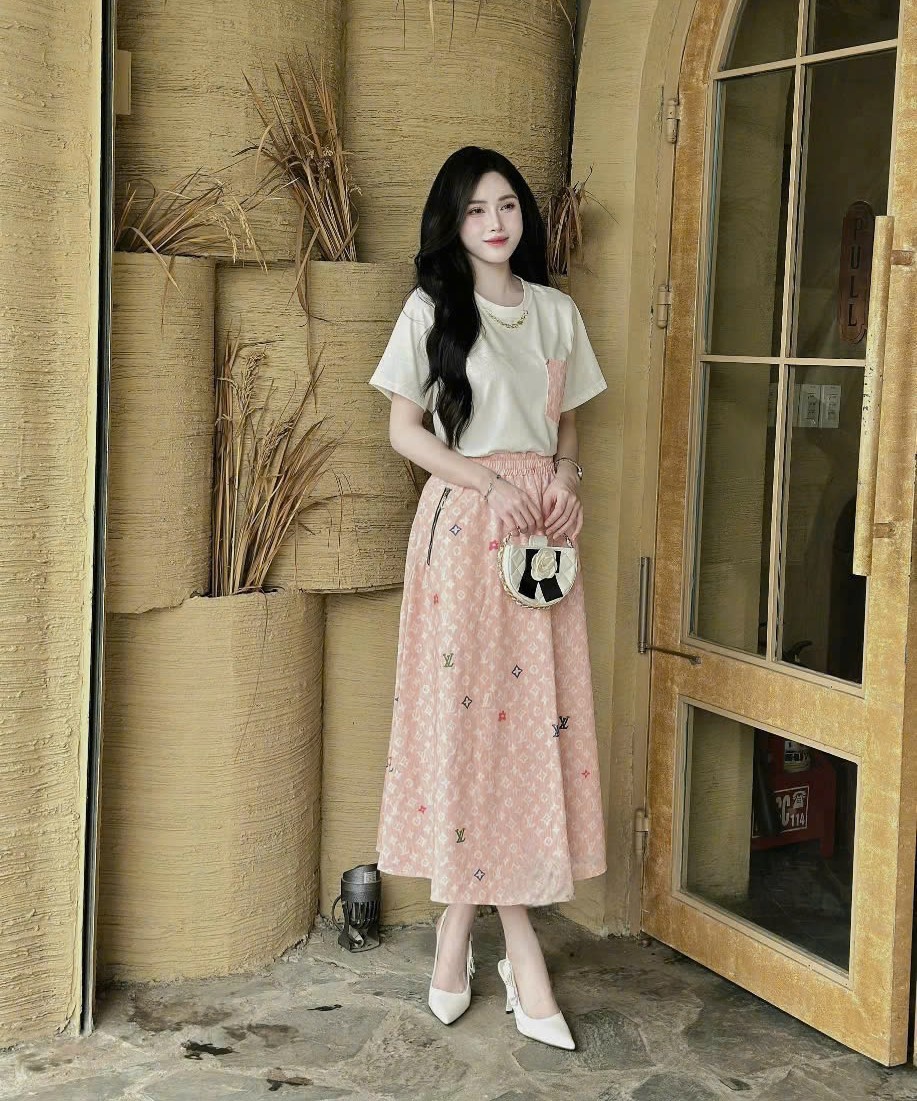 Combo áo thun váy dài nhiều màu Louis Vuitton 8