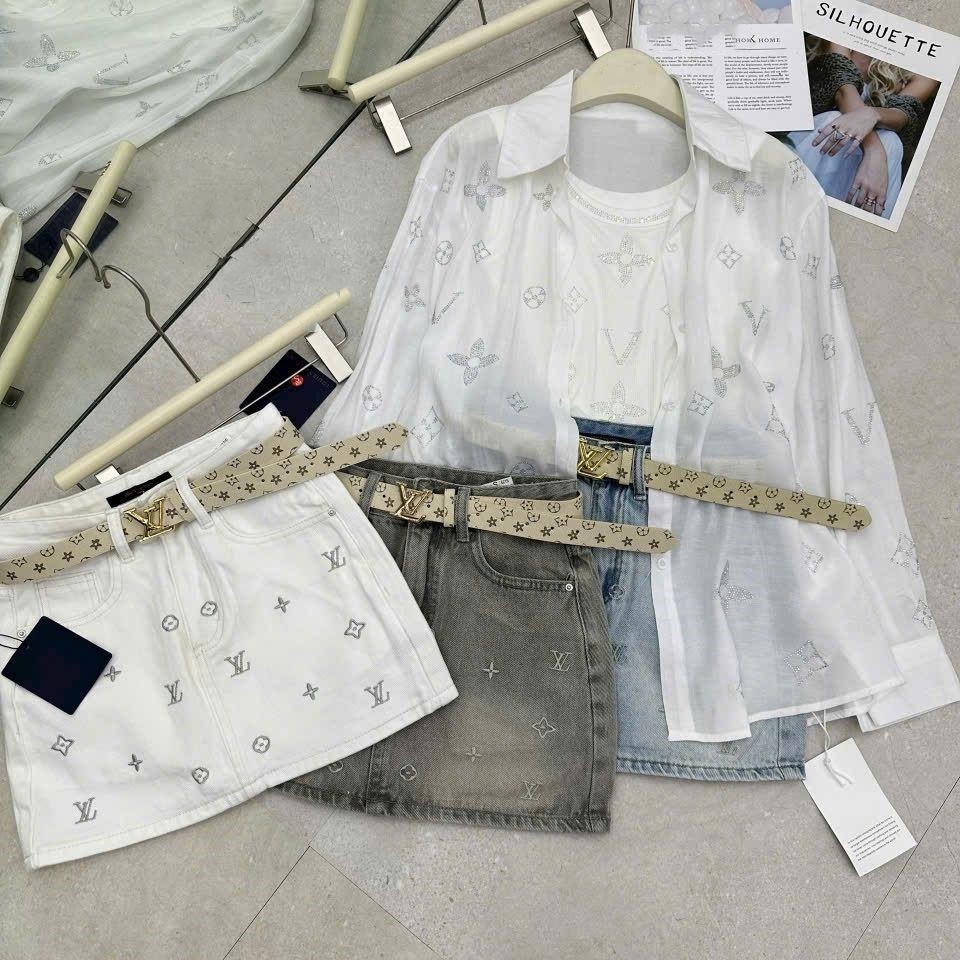 Combo áo sơ mi tơ lụa váy jean kèm dây nịt Louis Vuitton 5