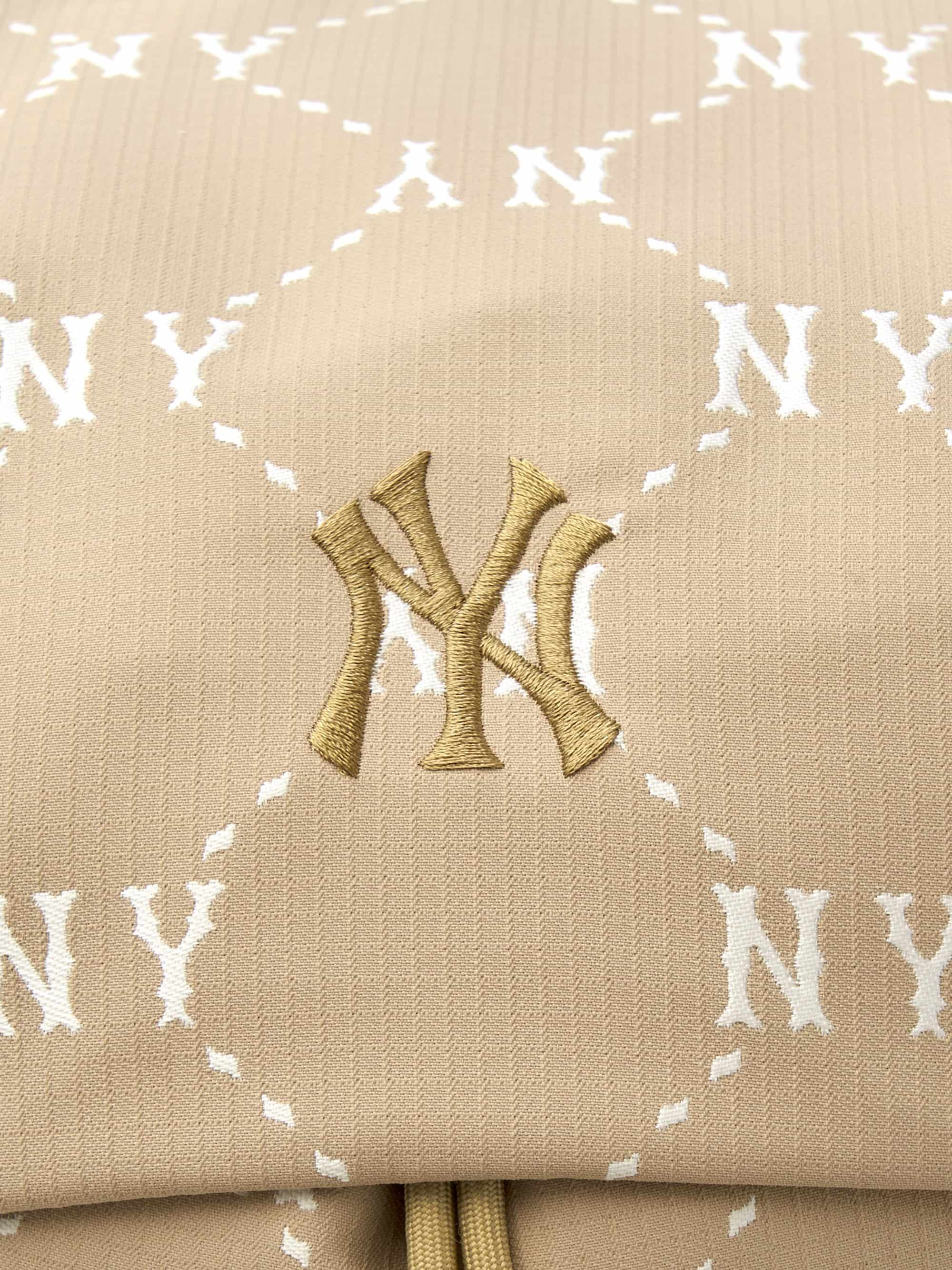 Ba lô MLB Diamond Monogram Sportive Backpack New York Yankees Beige 3ABKM035N-50BGD 3