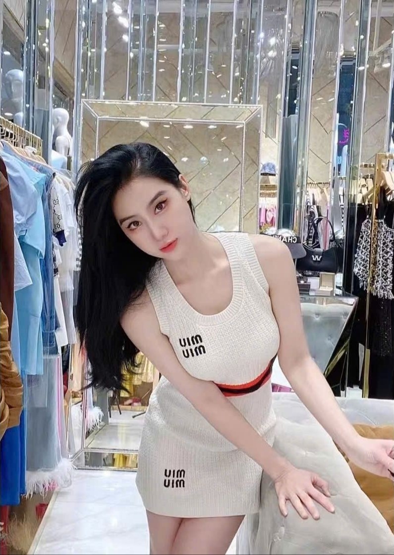 Đầm thun thời trang dáng ôm sát nách trắng Miu Miu 5