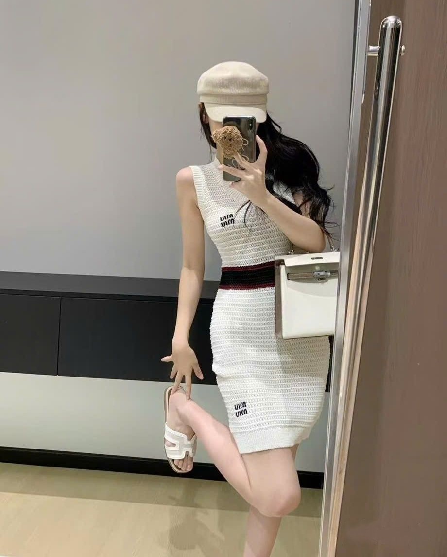Đầm thun thời trang dáng ôm sát nách trắng Miu Miu 6