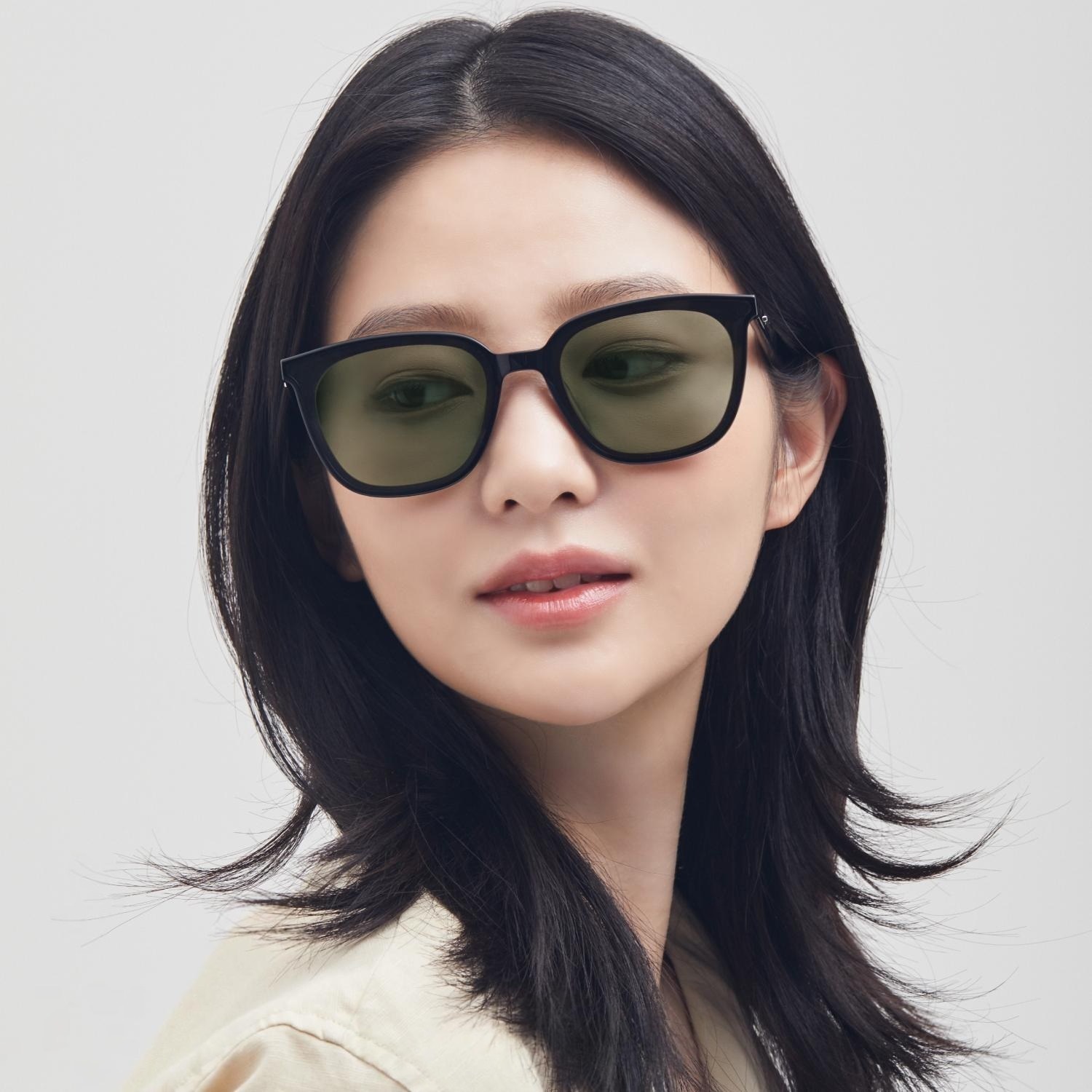 Kính mát Gentle Monster Lilit 01(K) Green Tinted Lenses Square Acetate Flatbar Frame 12