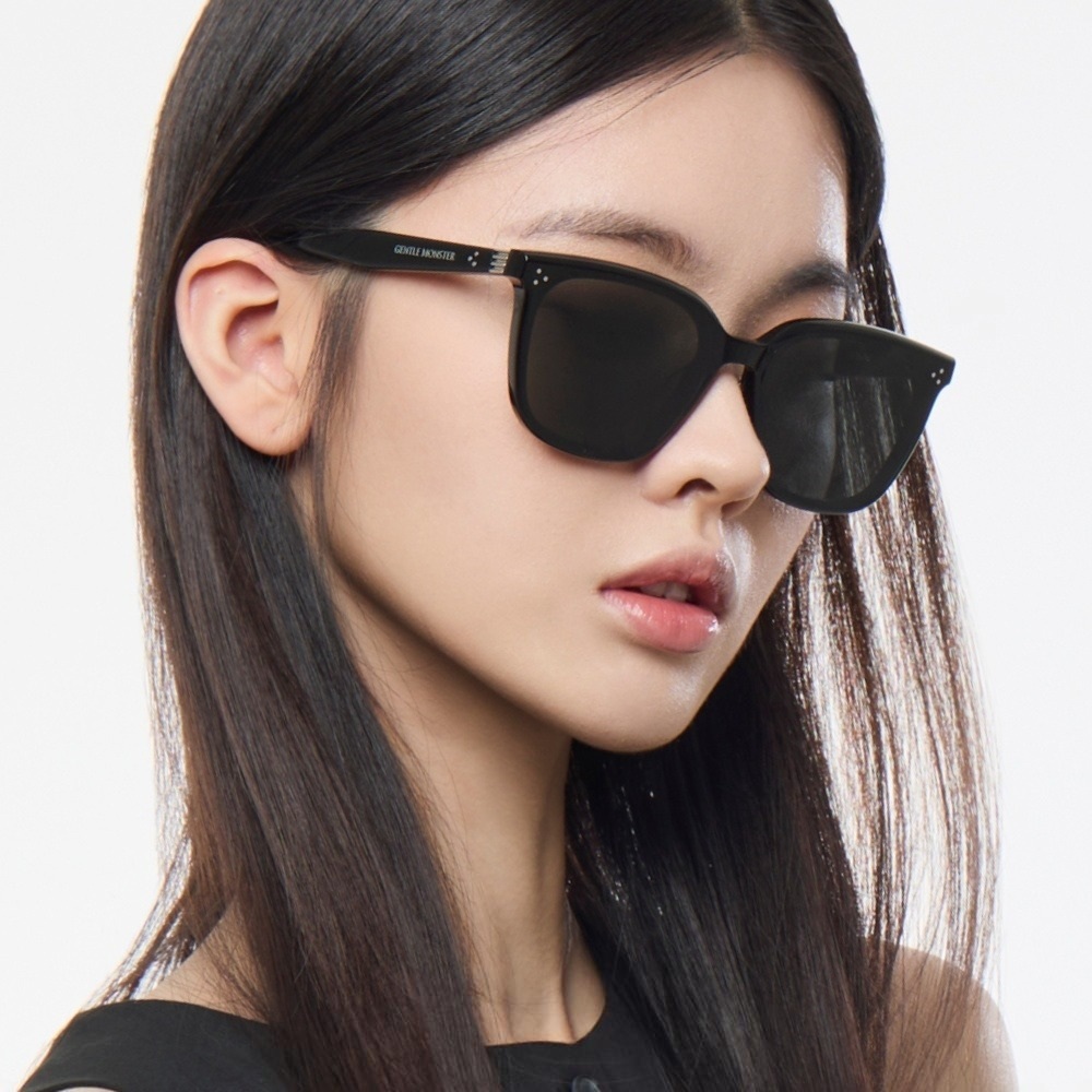 Kính GM Gentle Monster By Row 01 Black Lenses Black Acetate Frame 17