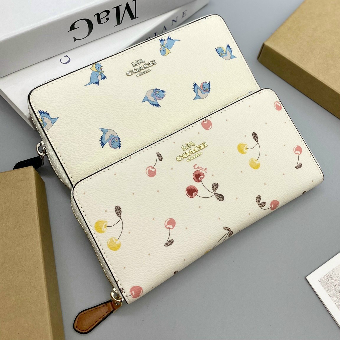 VÍ NỮ DÀI COACH CHERRY | BÓP CẦM TAY COACH NEW YORK CAO CẤP 9