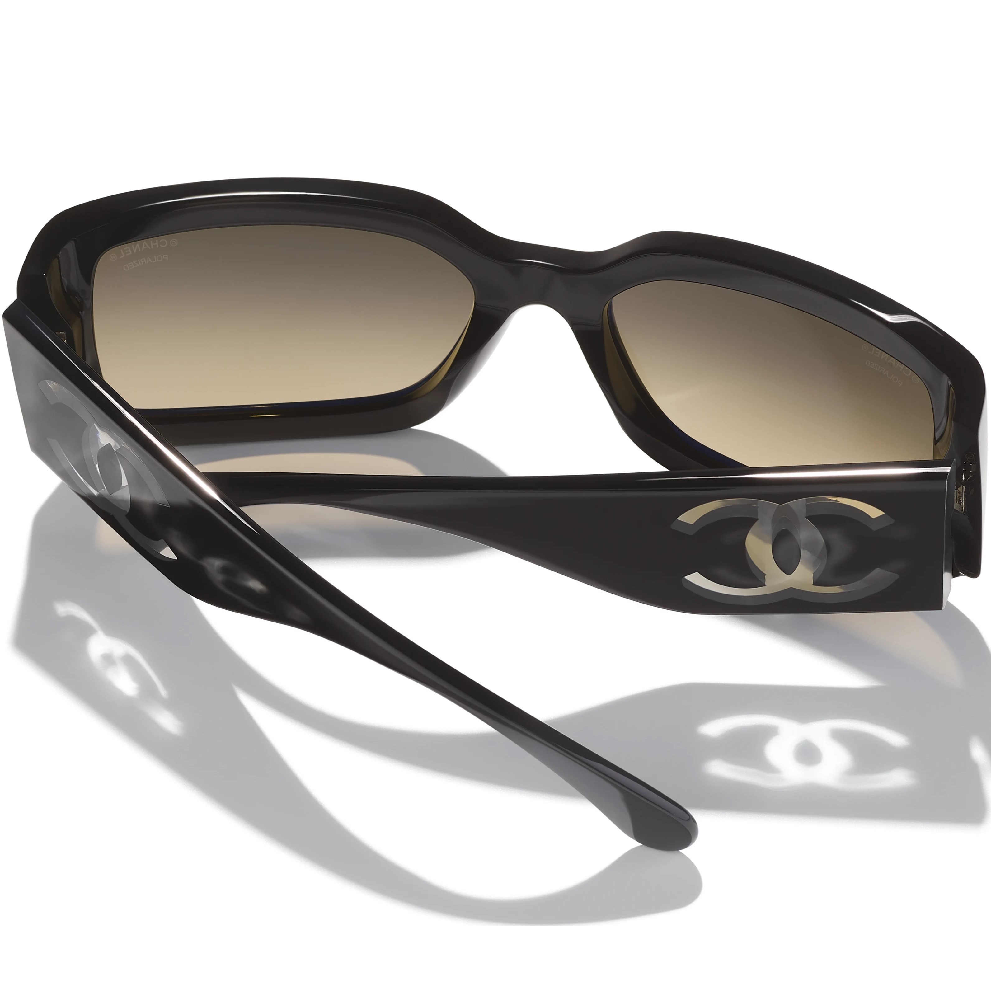 Kính mát Chanel Rectangle Sunglasses With Acetate Frame Black 5526 8