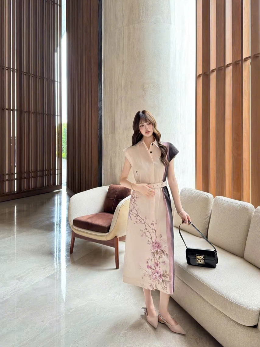 Áo đầm dài hoa tím nhỏ Dior 3