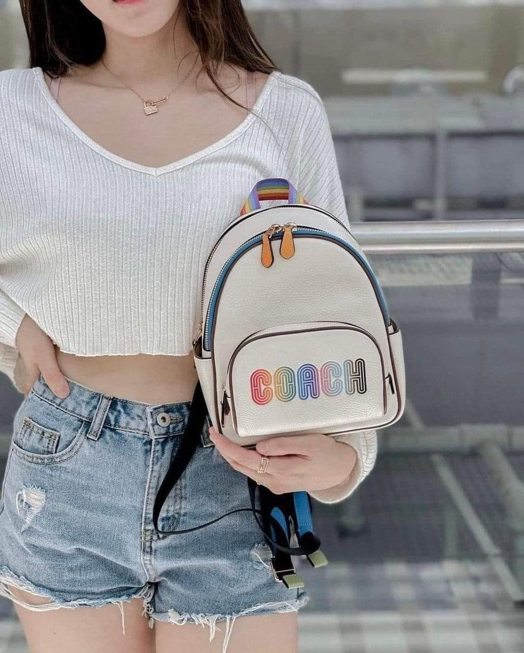 BALO HỌA TIẾT CẦU VỒNG NỮ COACH MINI COURT BACKPACK WITH RAINBOW 5