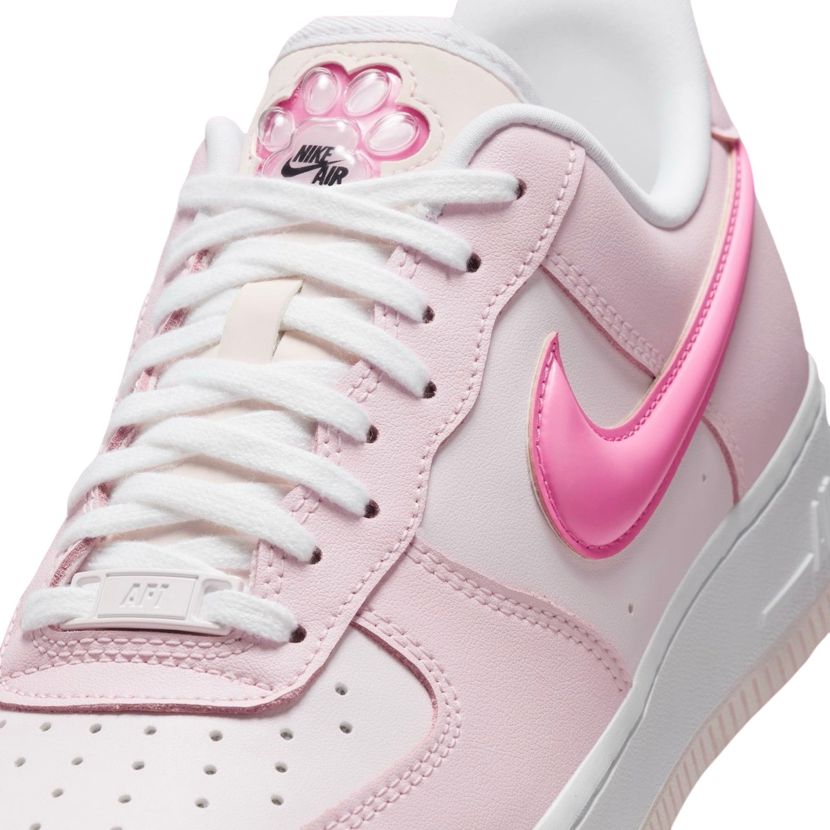 Giày thể thao Nike nữ Air Force 1 Low 07 LX Paw Print White Pink HM3696-661 10