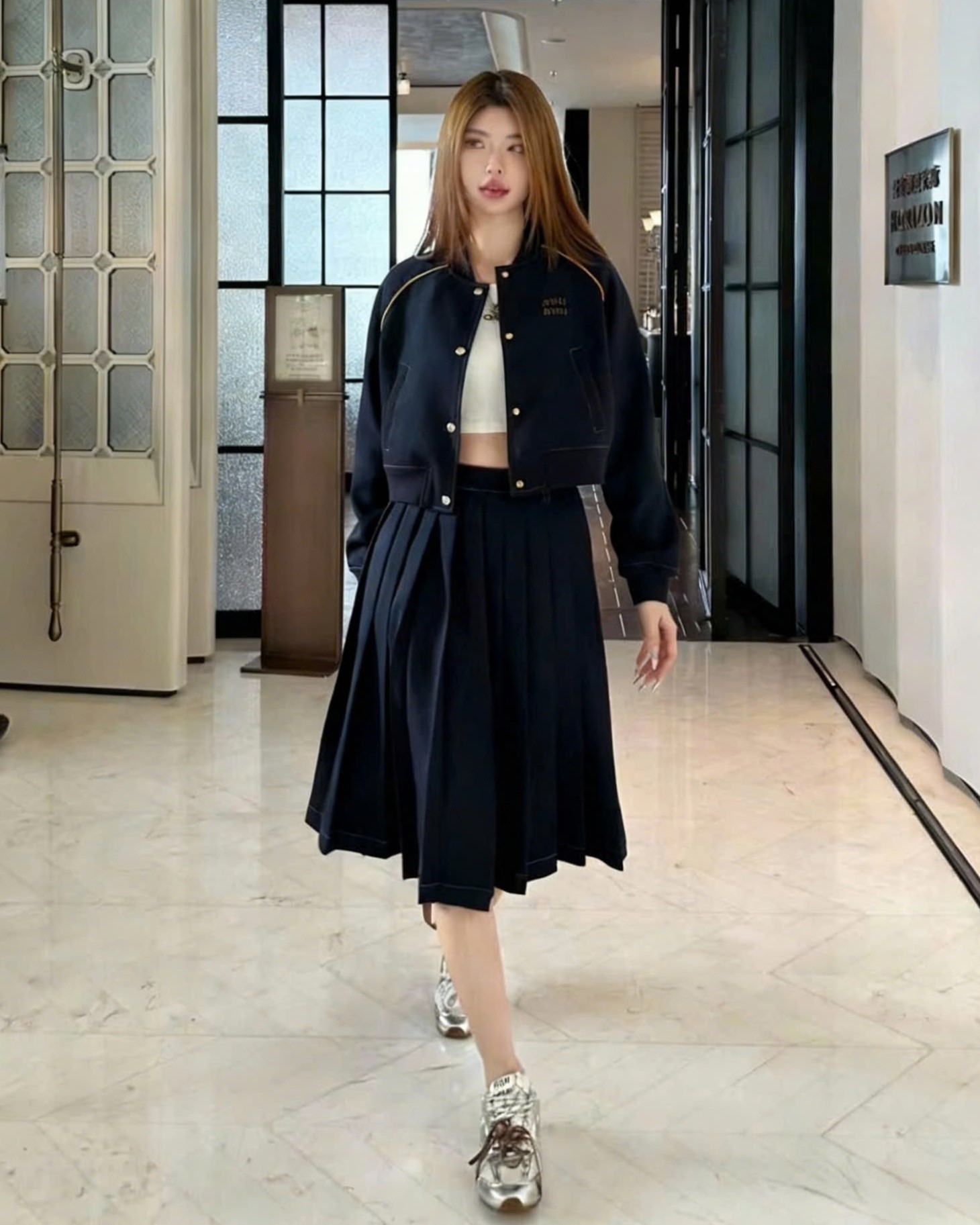 Combo áo khoác váy dài xanh dương đậm Miu Miu 3