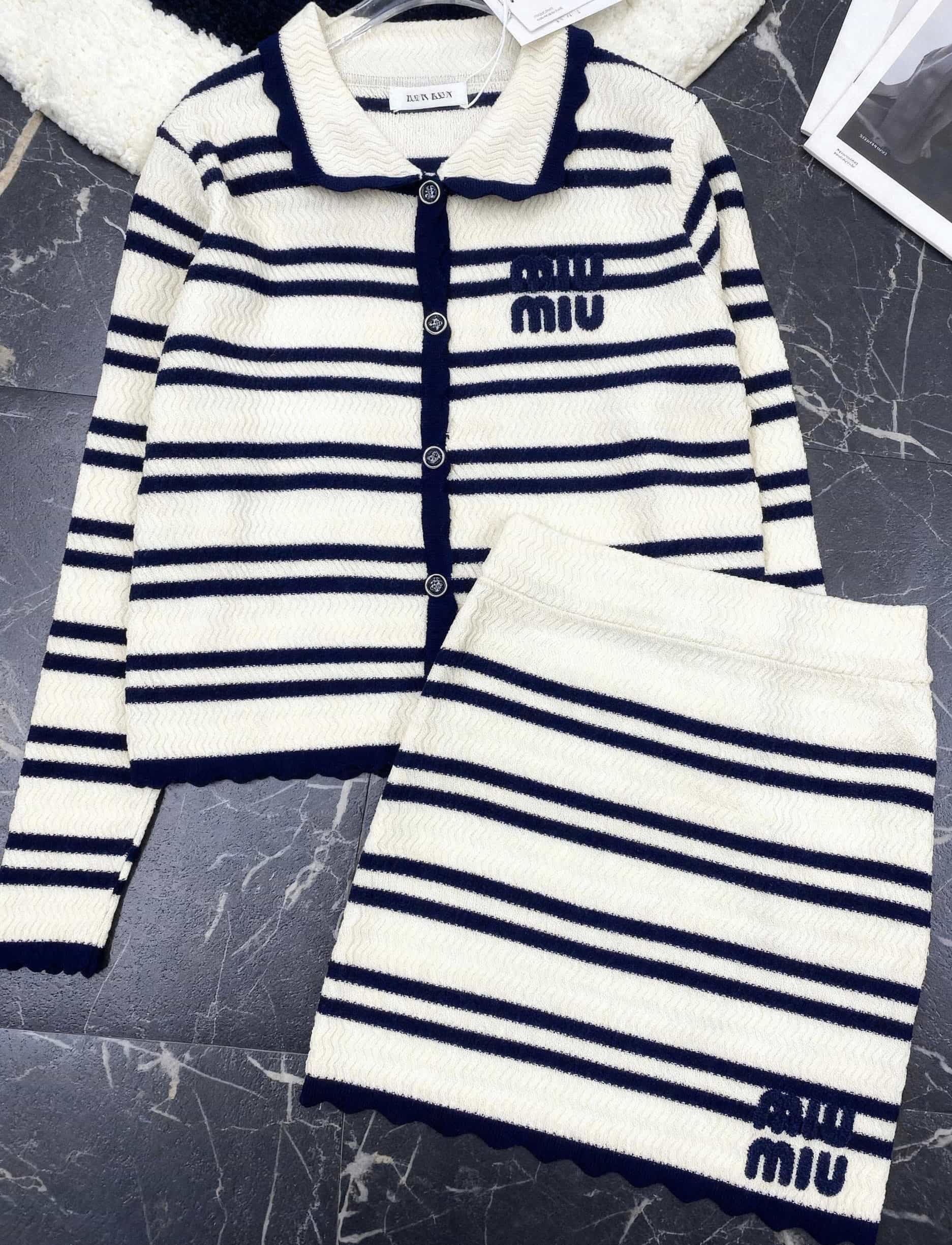 Combo áo tay dài váy ngắn Miu Miu 2