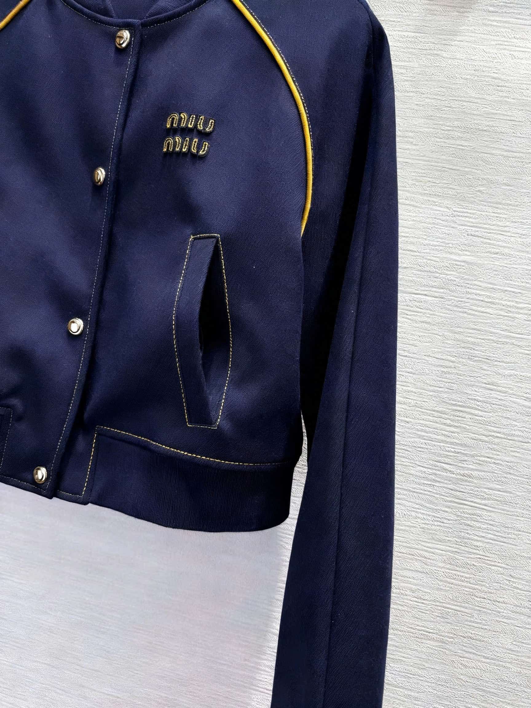Combo áo khoác váy dài xanh dương đậm Miu Miu 8