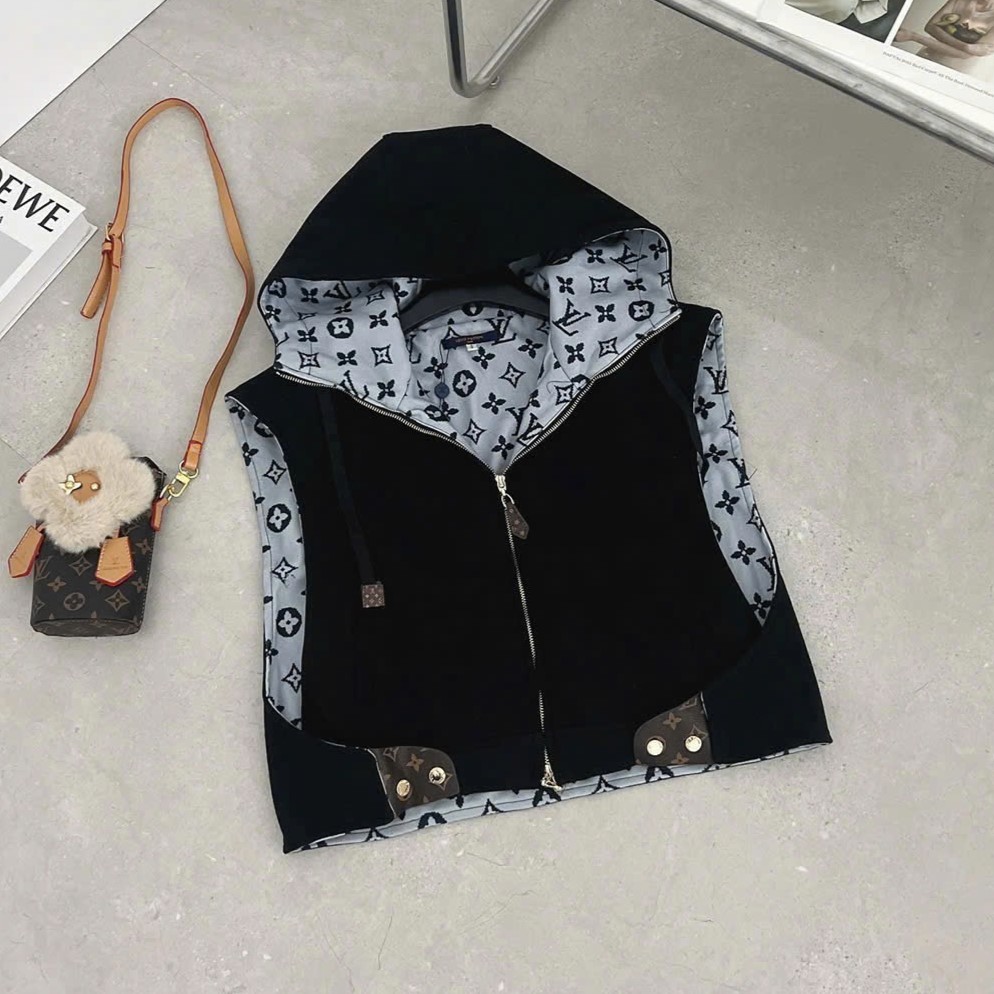 Áo khoác nữ gile có nón LV 2