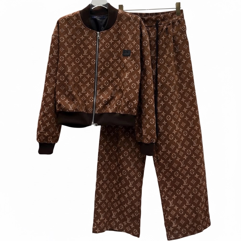 Combo áo khoác quần dài suông nâu họa tiết hãng LV 9