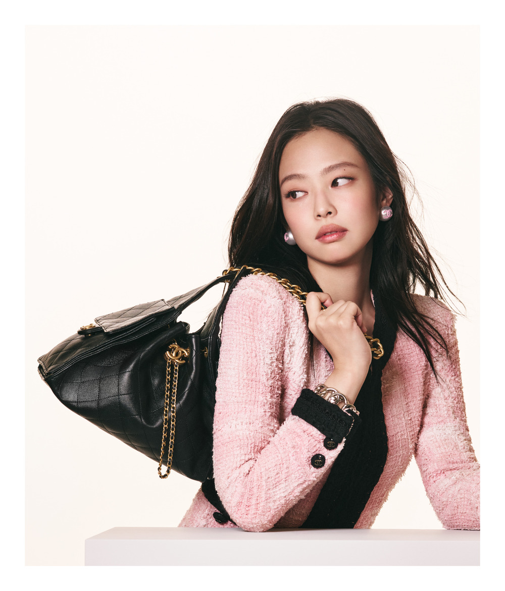 Túi Chanel Small Hobo Bag Black Caviar Antique Gold Hardware 2
