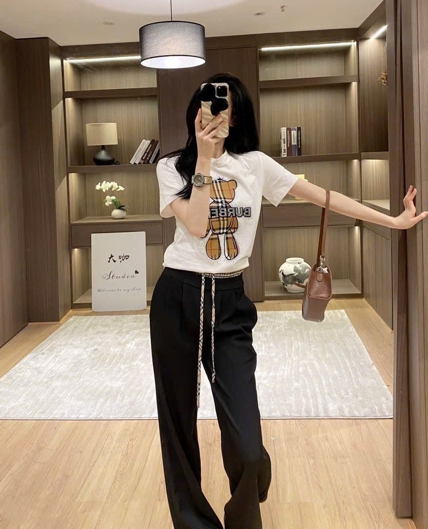 Combo áo thun in gấu teddy quần dài Burberry 2