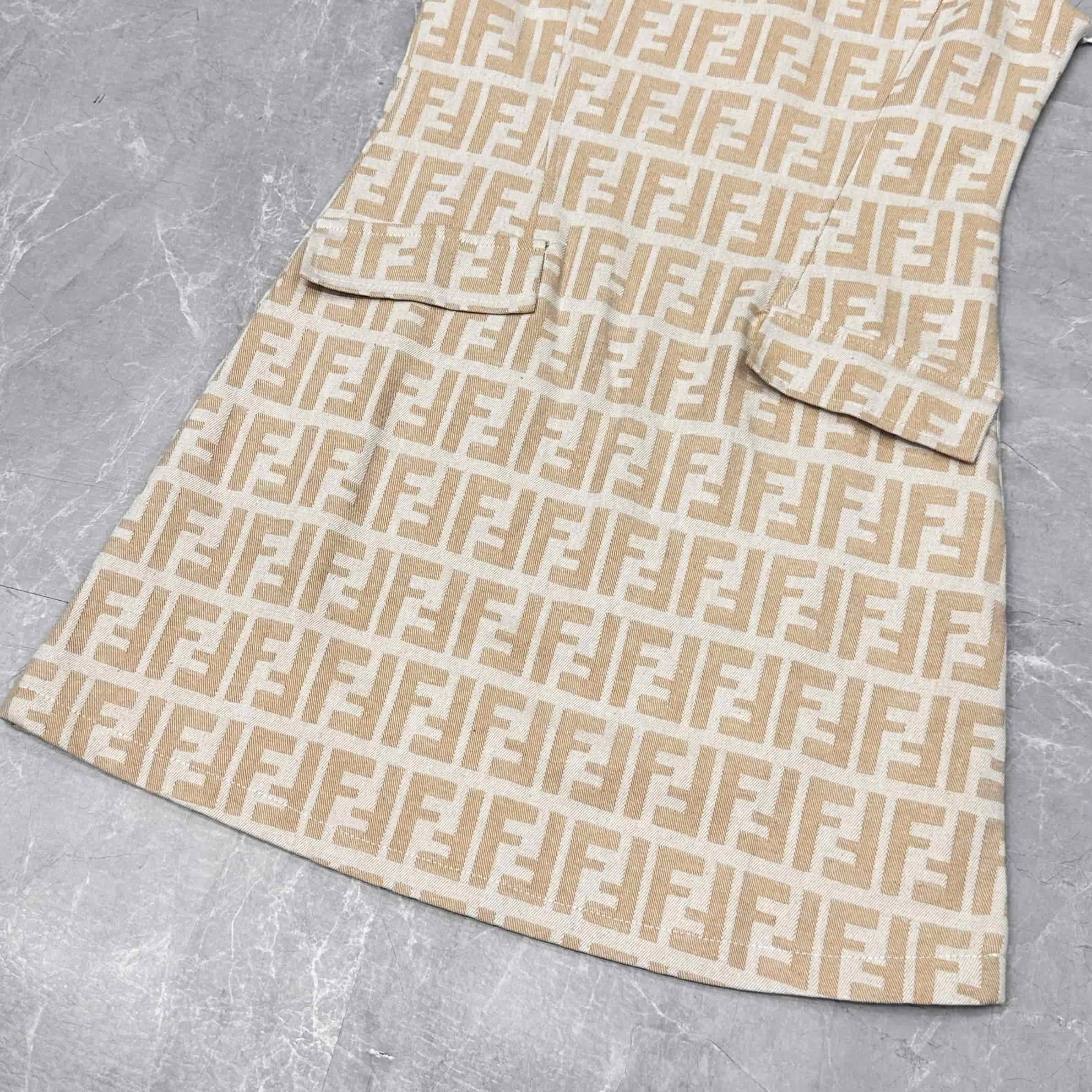 Đầm nữ thời trang cổ polo fendi 4