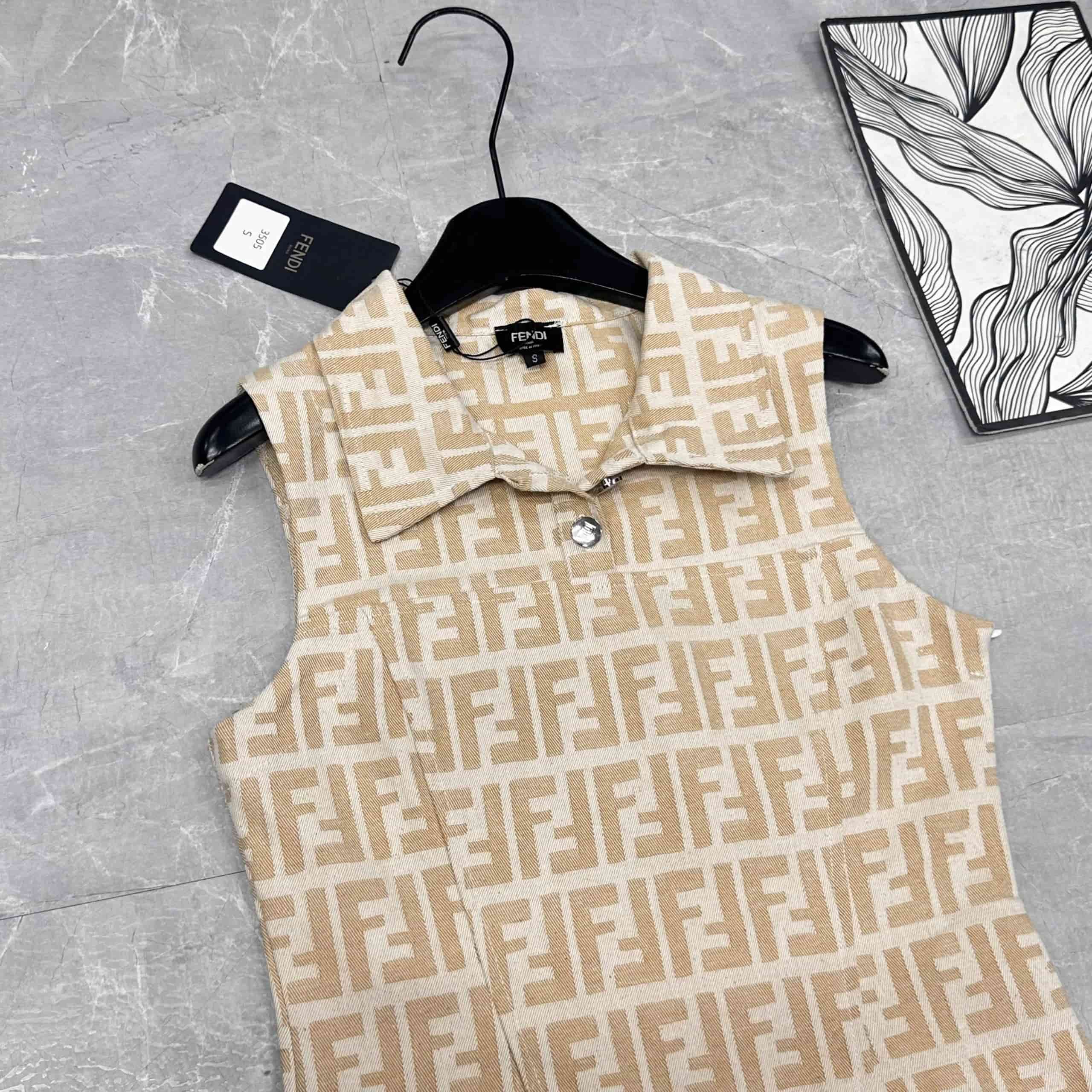 Đầm nữ thời trang cổ polo fendi 5