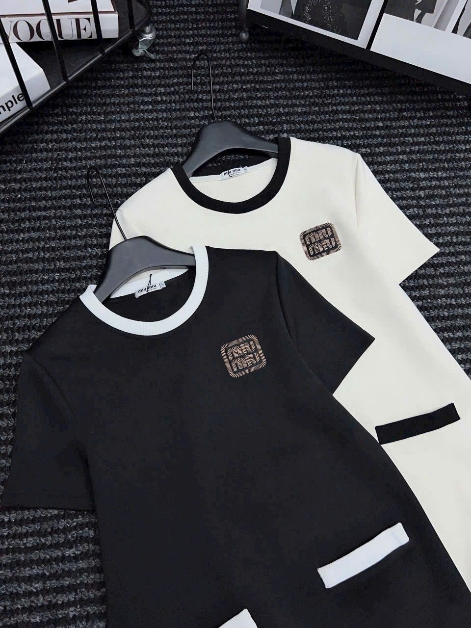 Áo đầm nữ Miu Miu cổ tròn dáng suông 6