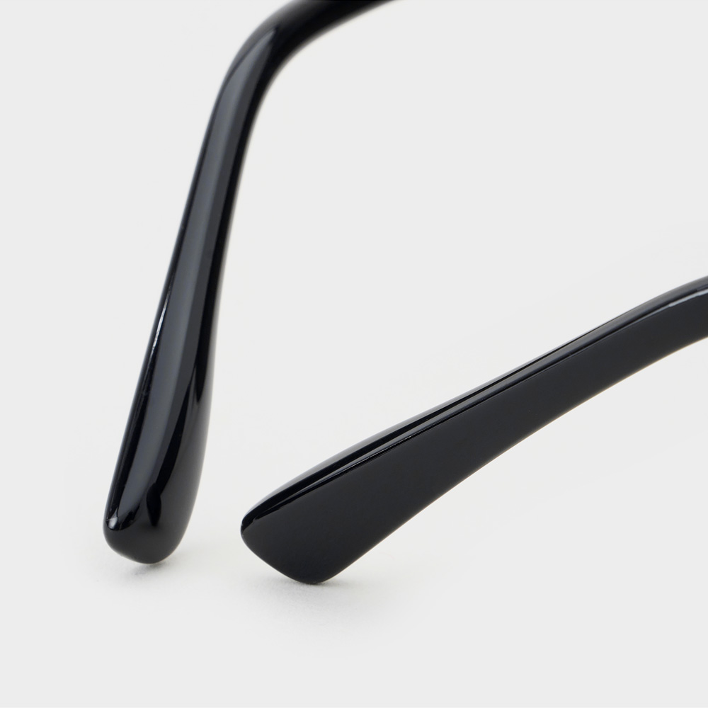 Kính mát Gentle Monster Lang 01 Black Lenses Round Acetate Frame 19